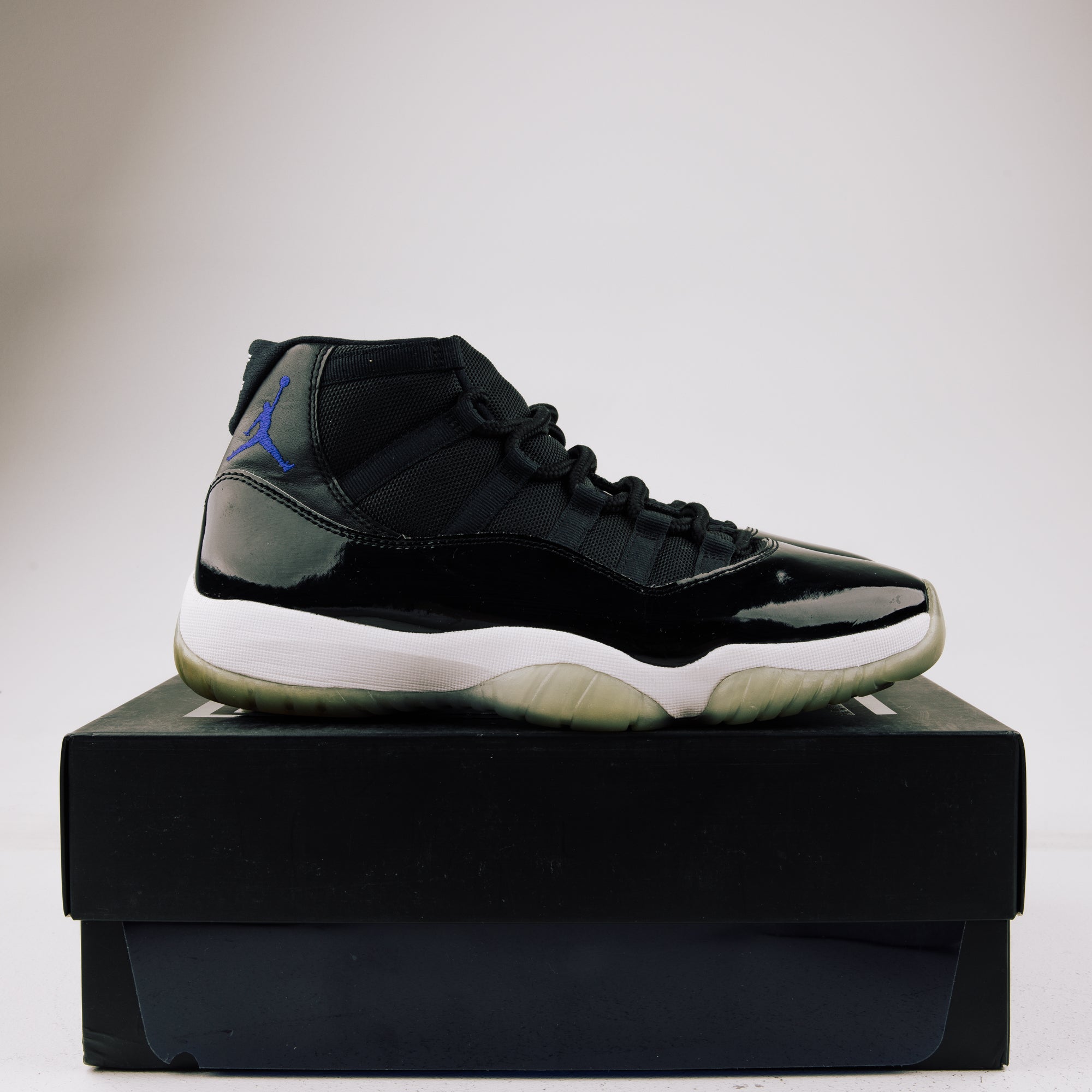 Jordan 11 Retro Space Jam (2016) Used 2590
