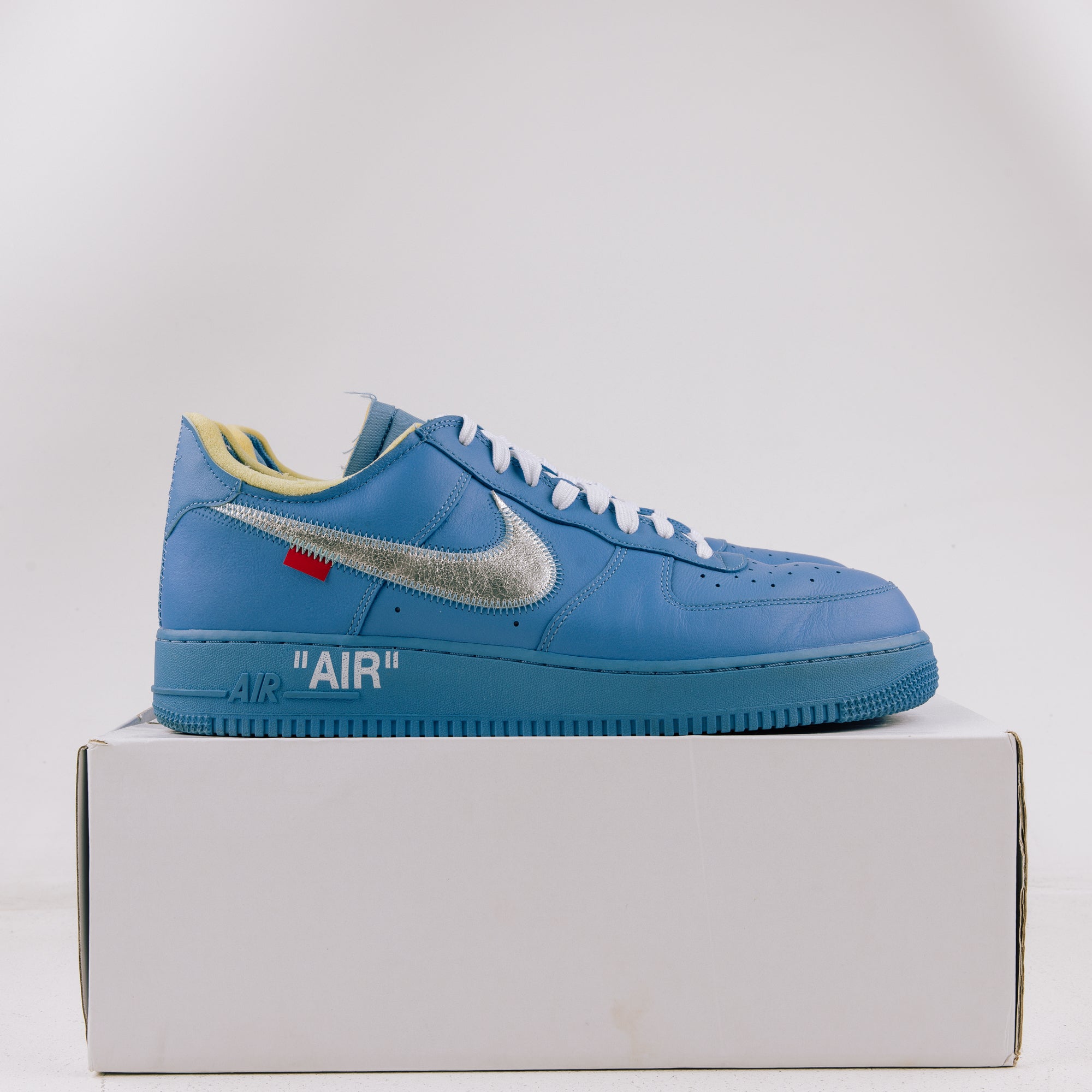 nike off white air force 1 mca