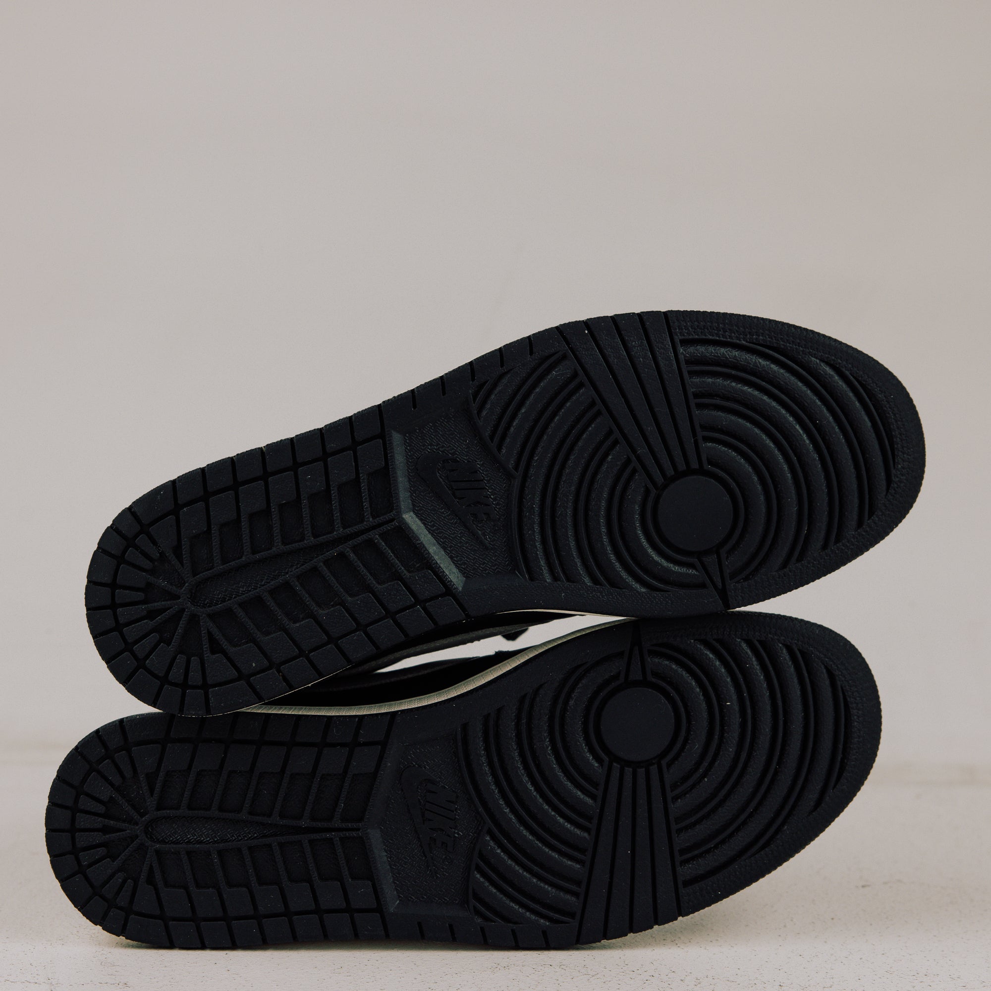 Jordan 1 Retro Low Shadow (2015) - Used - 2840 - Common Hype