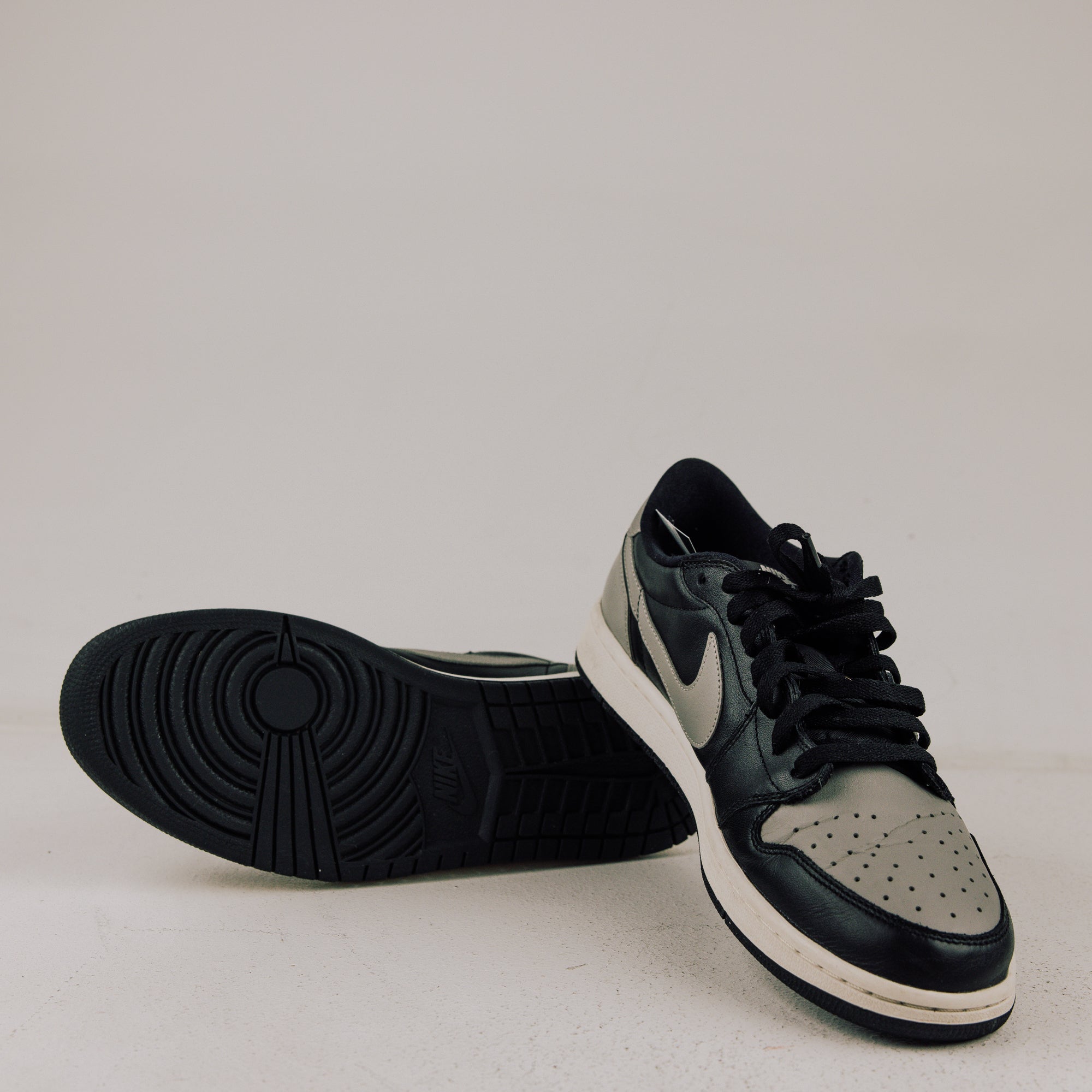 Jordan 1 Retro Low Shadow (2015) - Used - 2840 - Common Hype