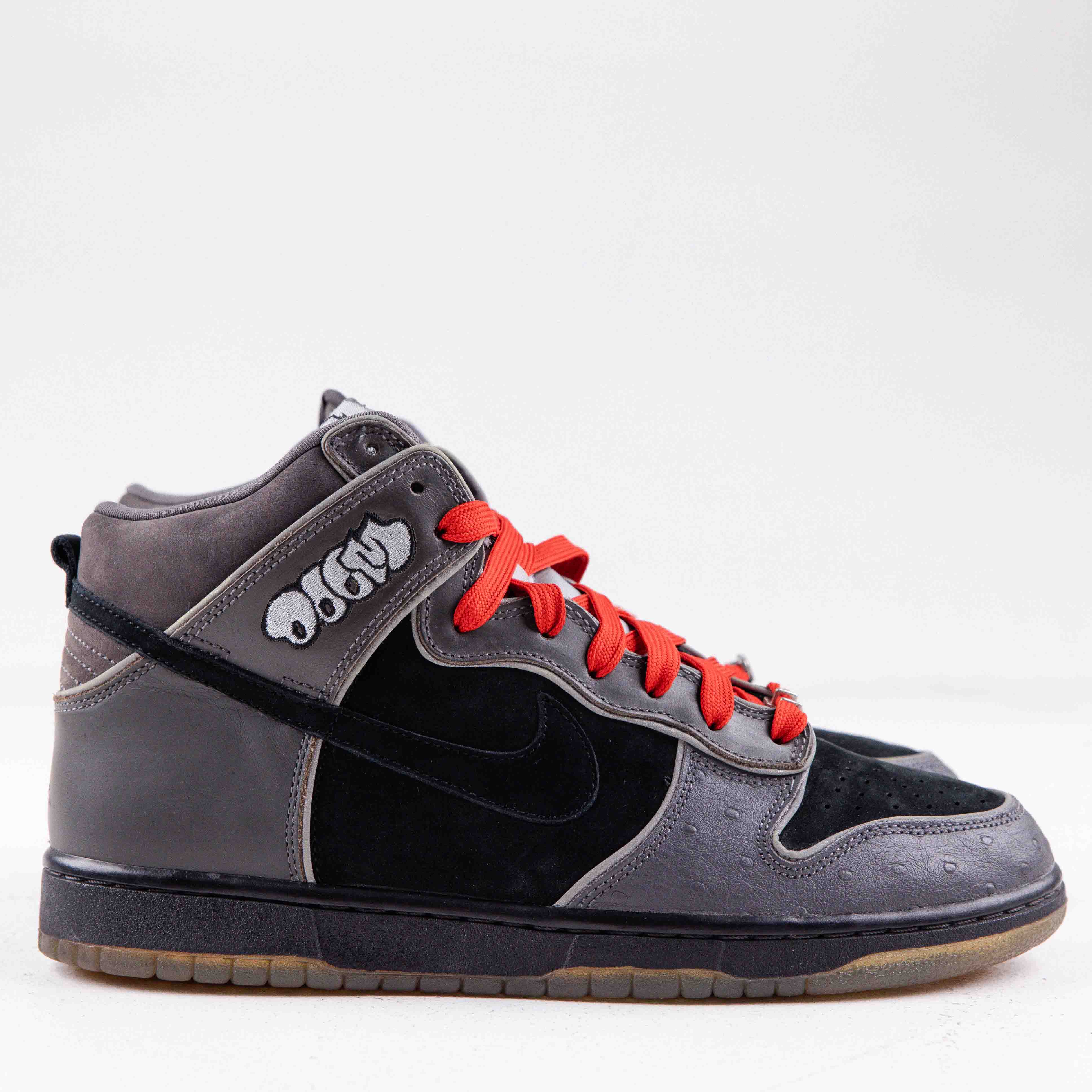 nike sb dunk mf doom