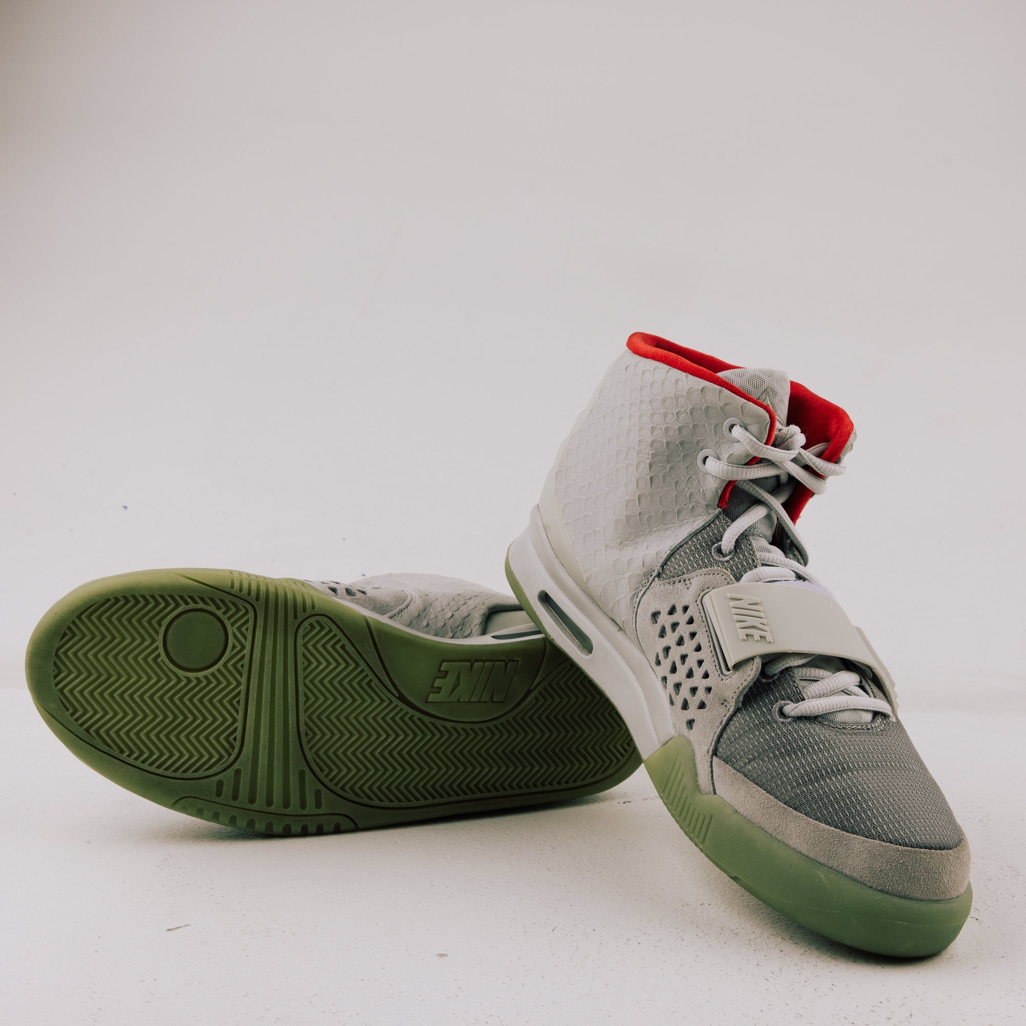 Nike Air Yeezy 2 Pure Platinum - Used - 2438 - Common Hype