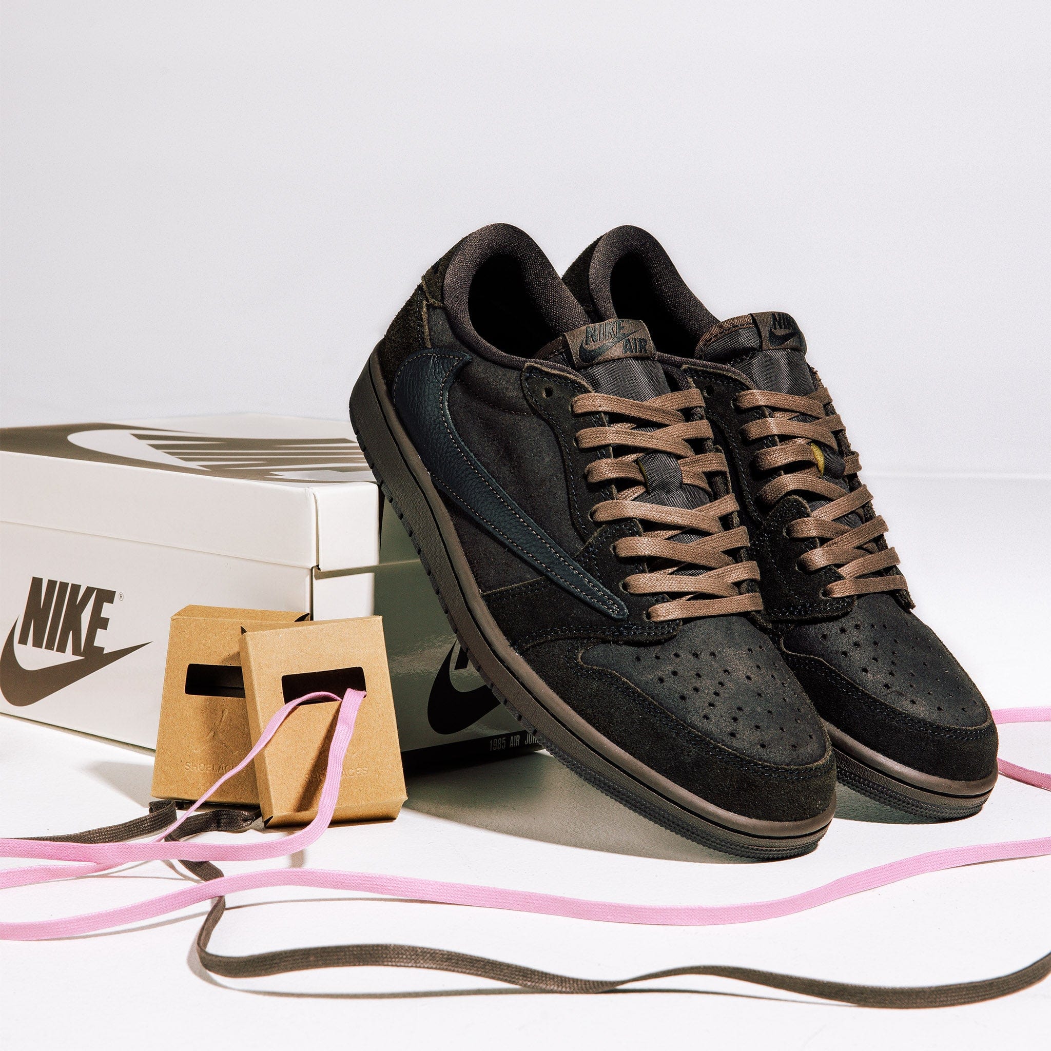 Jordan 1 Retro Low OG SP Travis Scott Velvet Brown - Common Hype