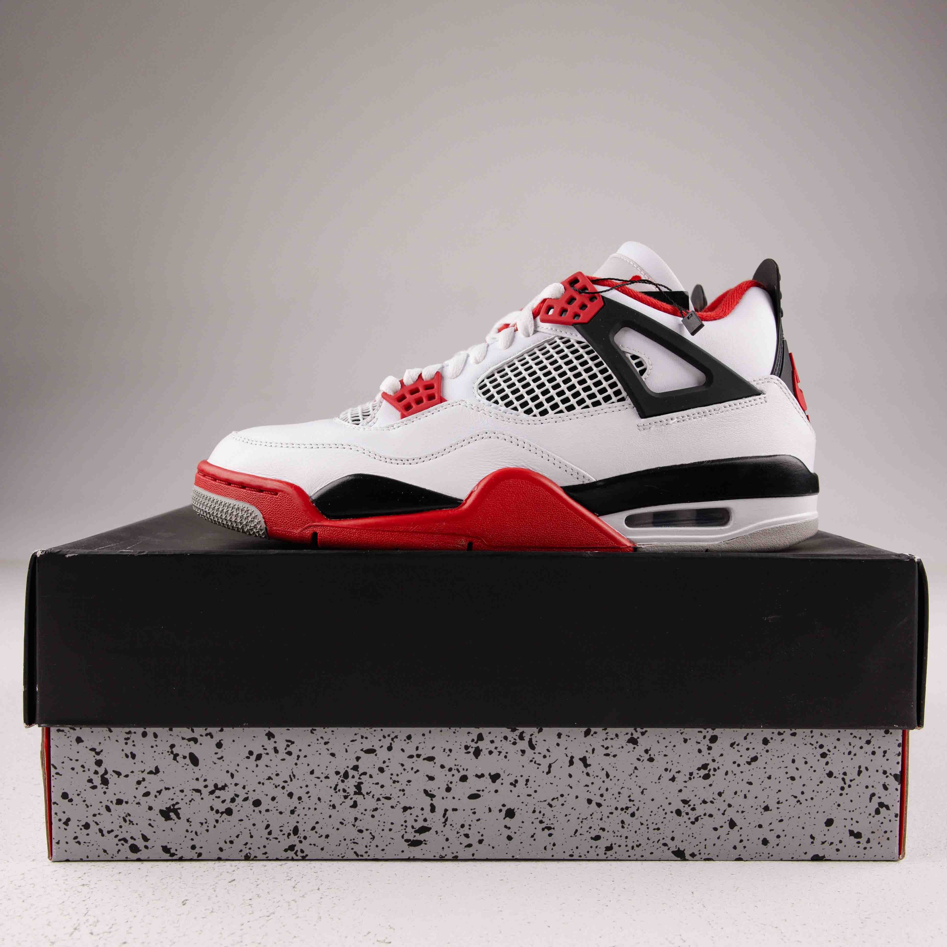 Jordan 4 Retro Fire Red (2020) - Used - 1588 - Common Hype