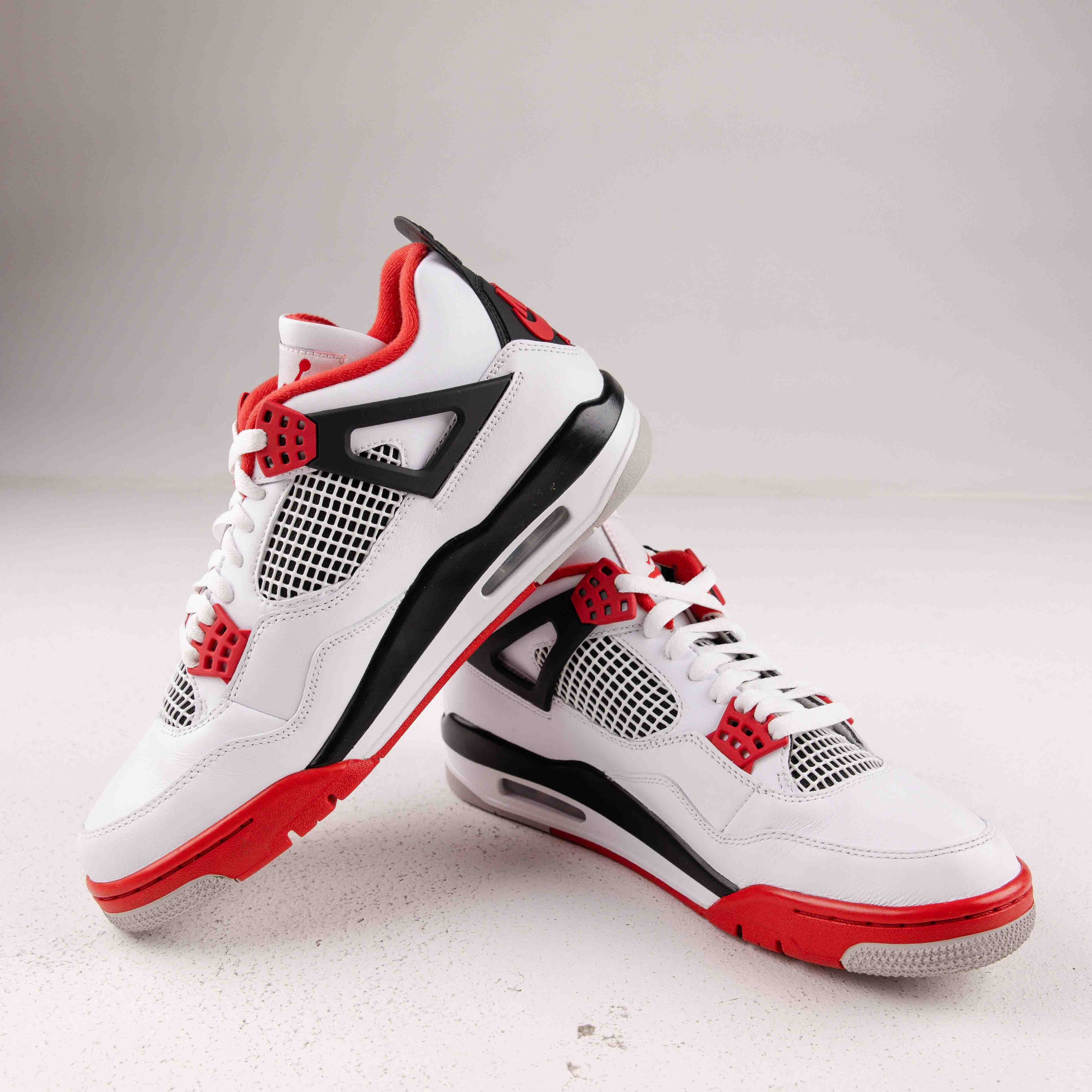 Jordan 4 Retro Fire Red (2020) - Used - 1588 - Common Hype