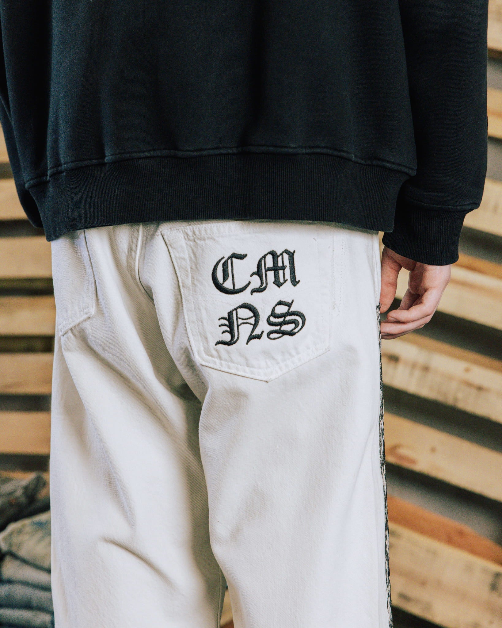 COMMONS LACE HAND STITCHED DOUBLE KNEE PANT WHITE (R42) - Common Hype