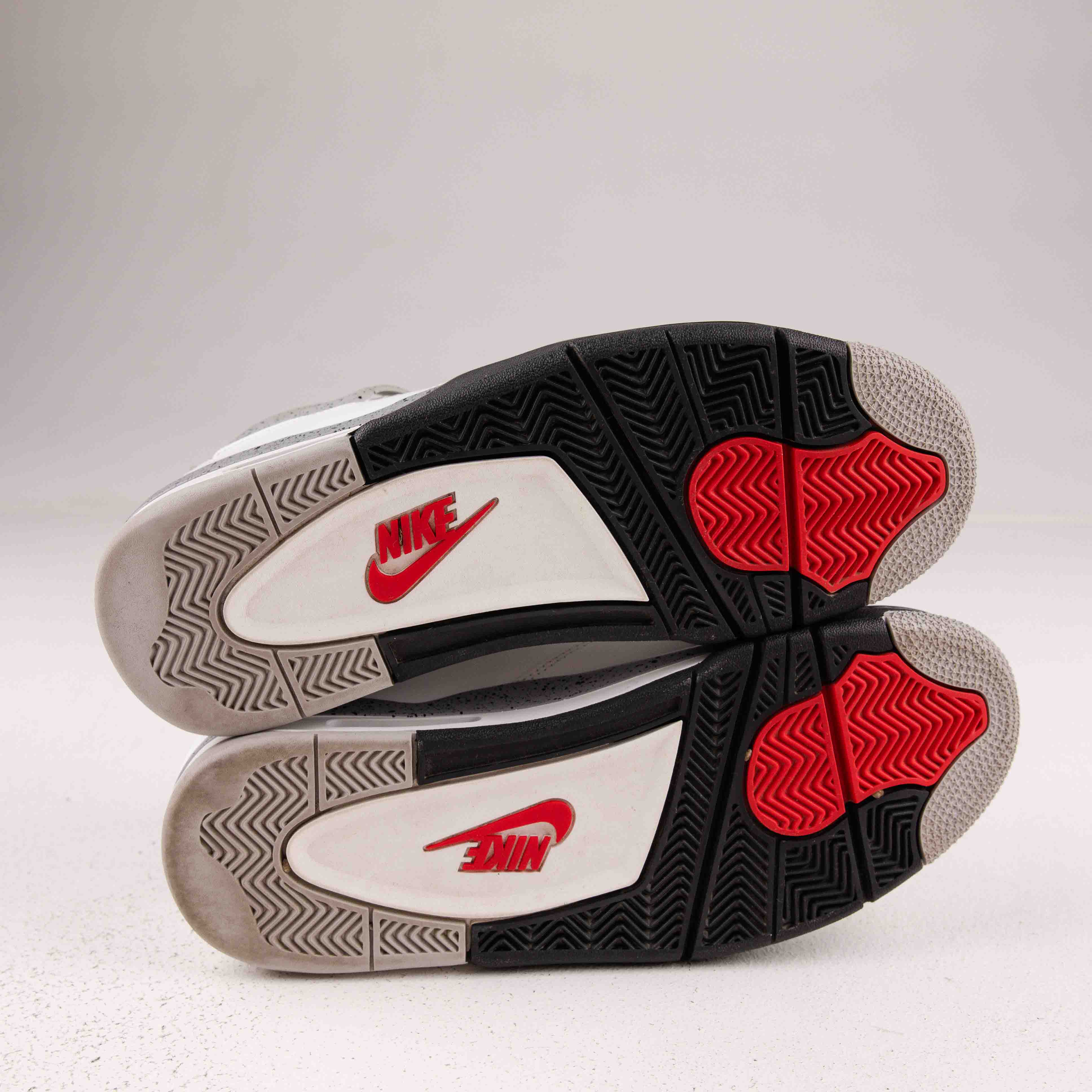 Jordan 4 Retro White Cement (2025) - Used - 1591 - Common Hype