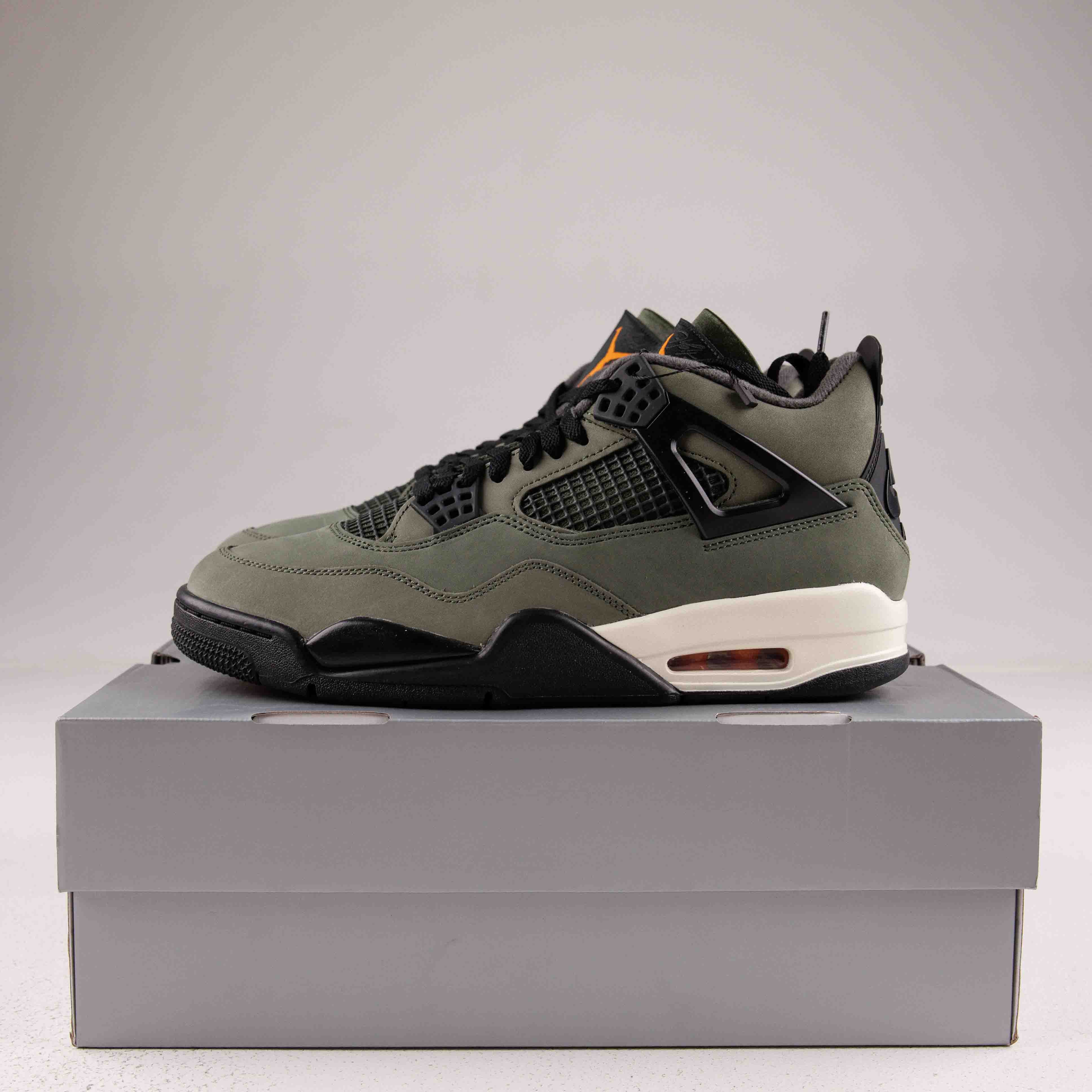 Jordan 4 Retro OG SP Undefeated (2025) - Used - 4223 - Common Hype