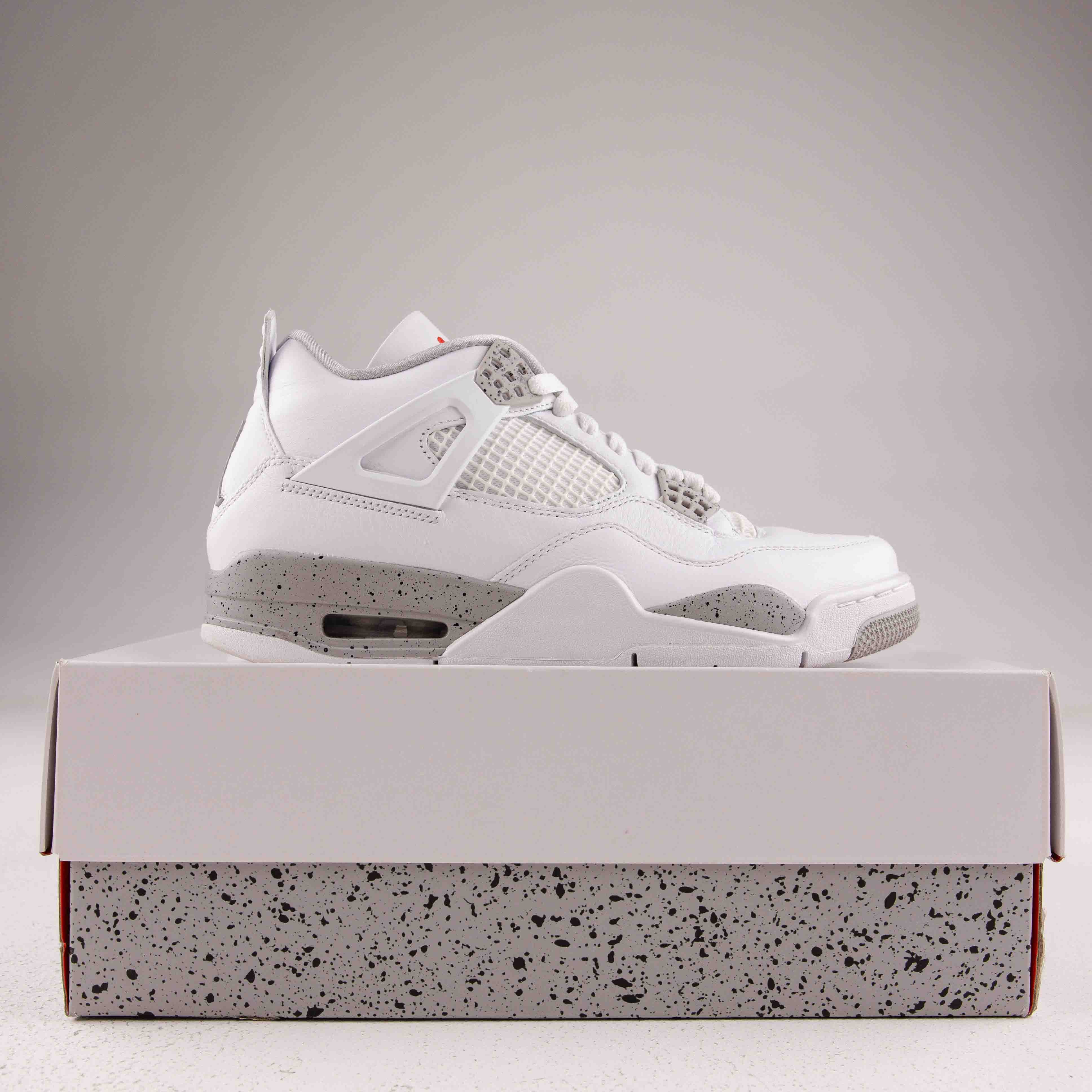 Jordan 4 Retro White Oreo (2021) - Used - 1560 - Common Hype