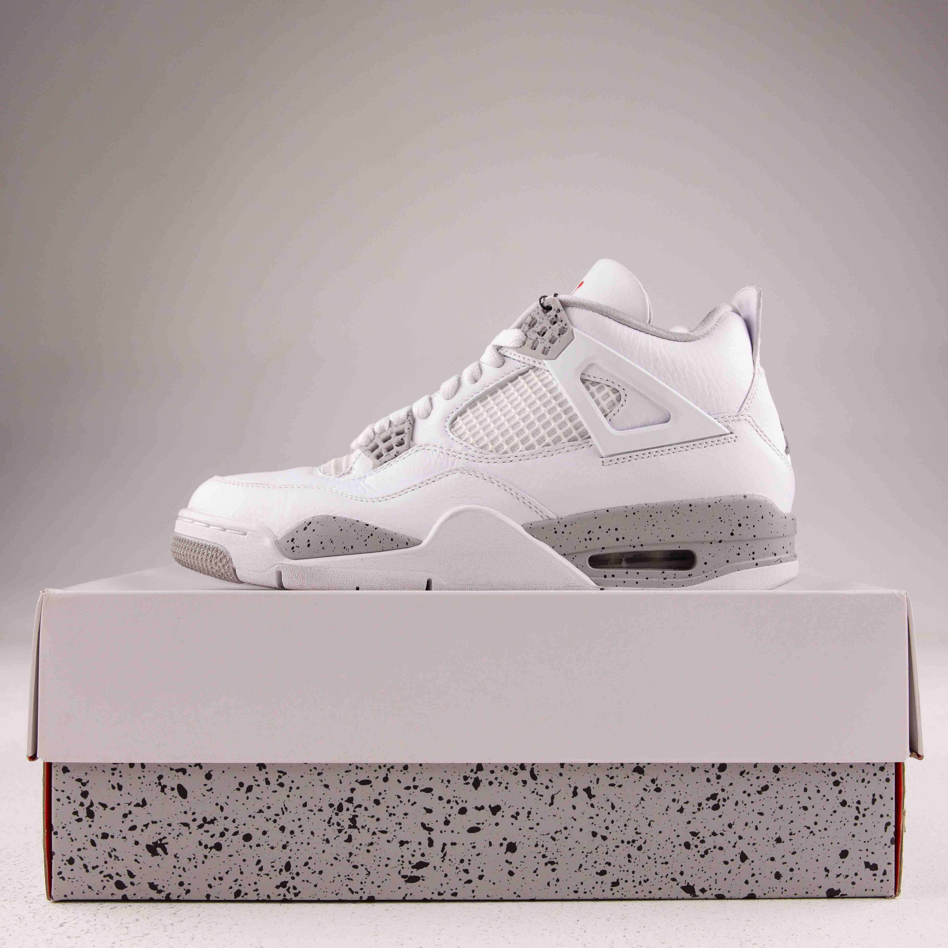 Jordan 4 Retro White Oreo (2021) - Used - 1560 - Common Hype