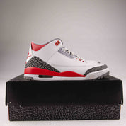 Jordan 3 Retro Fire Red (2022) - Used - 4205 - Common Hype
