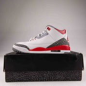Jordan 3 Retro Fire Red (2022) - Used - 4205 - Common Hype