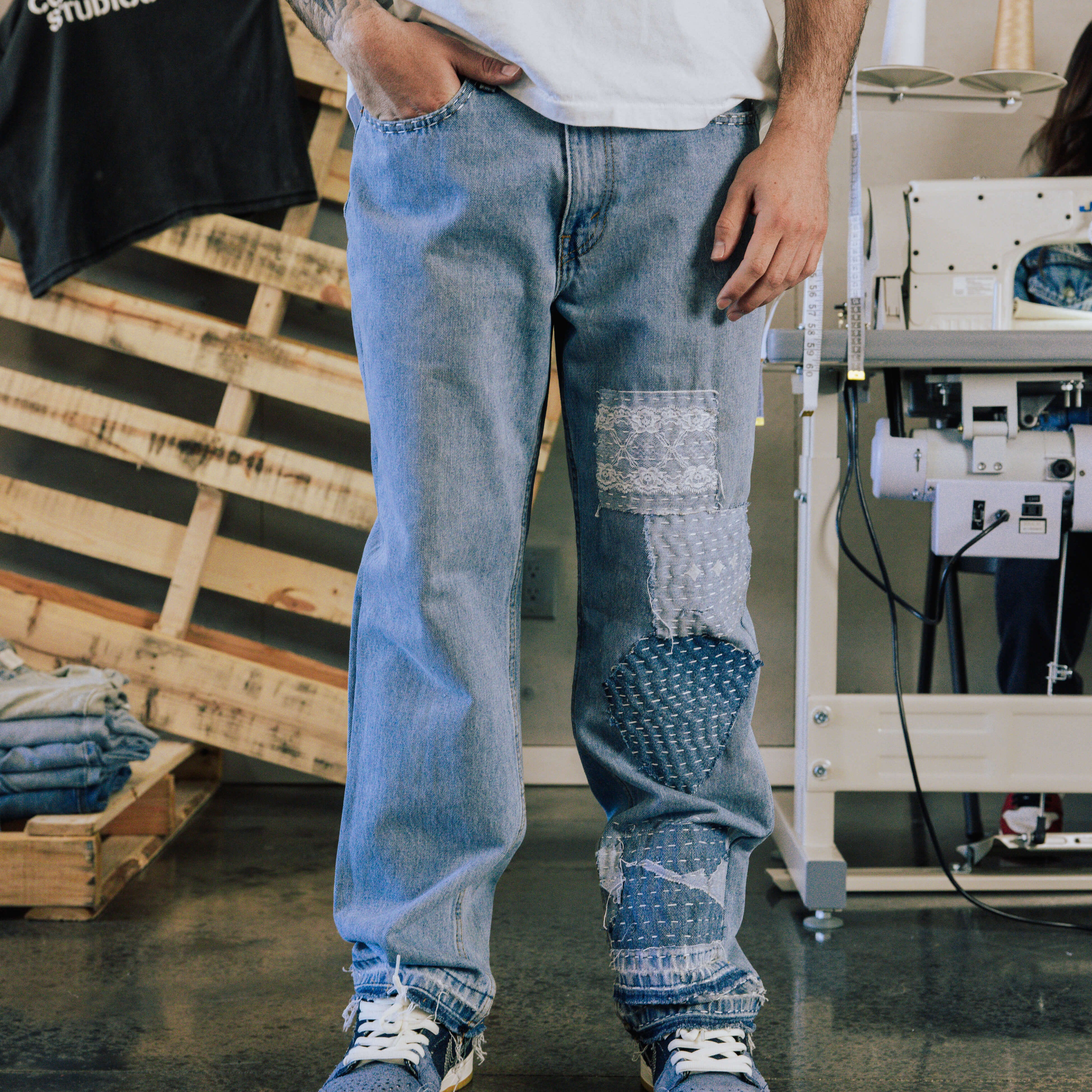 COMMONS HAND STITCHED DENIM BLUE (R30) - Common Hype