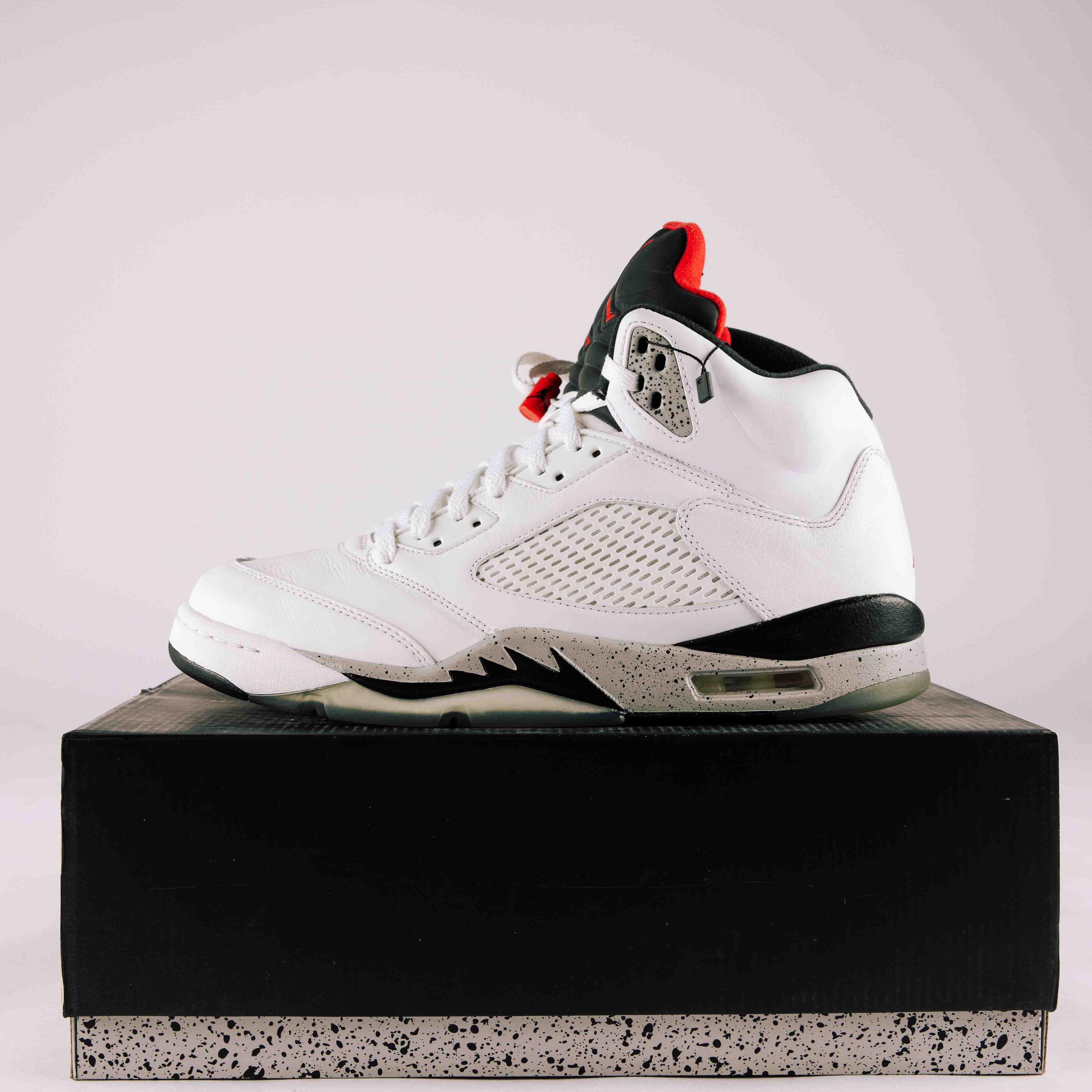 Jordan 5 Retro White Cement - Used - 0226 - Common Hype