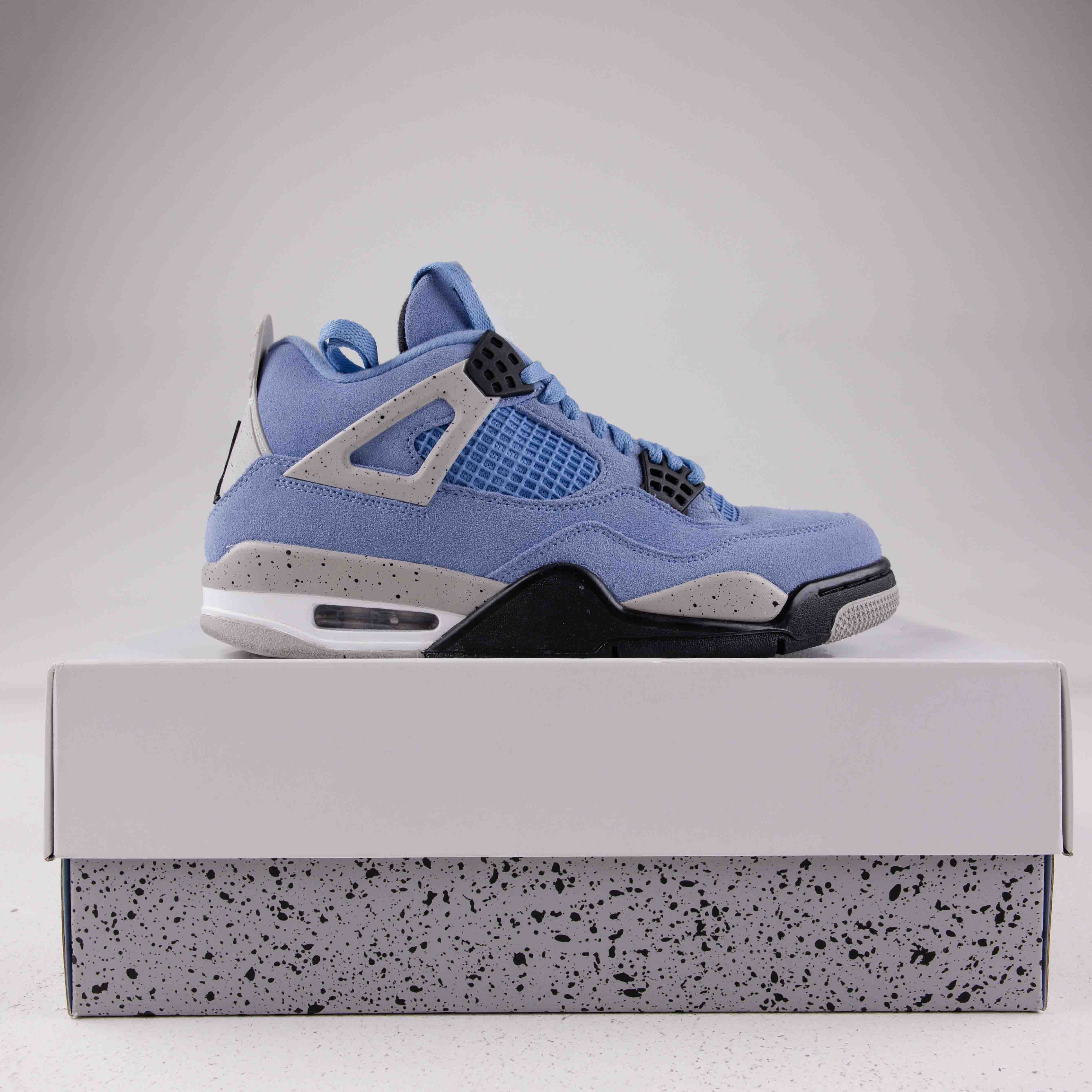 Jordan 4 Retro University Blue - Used - 3590 - Common Hype