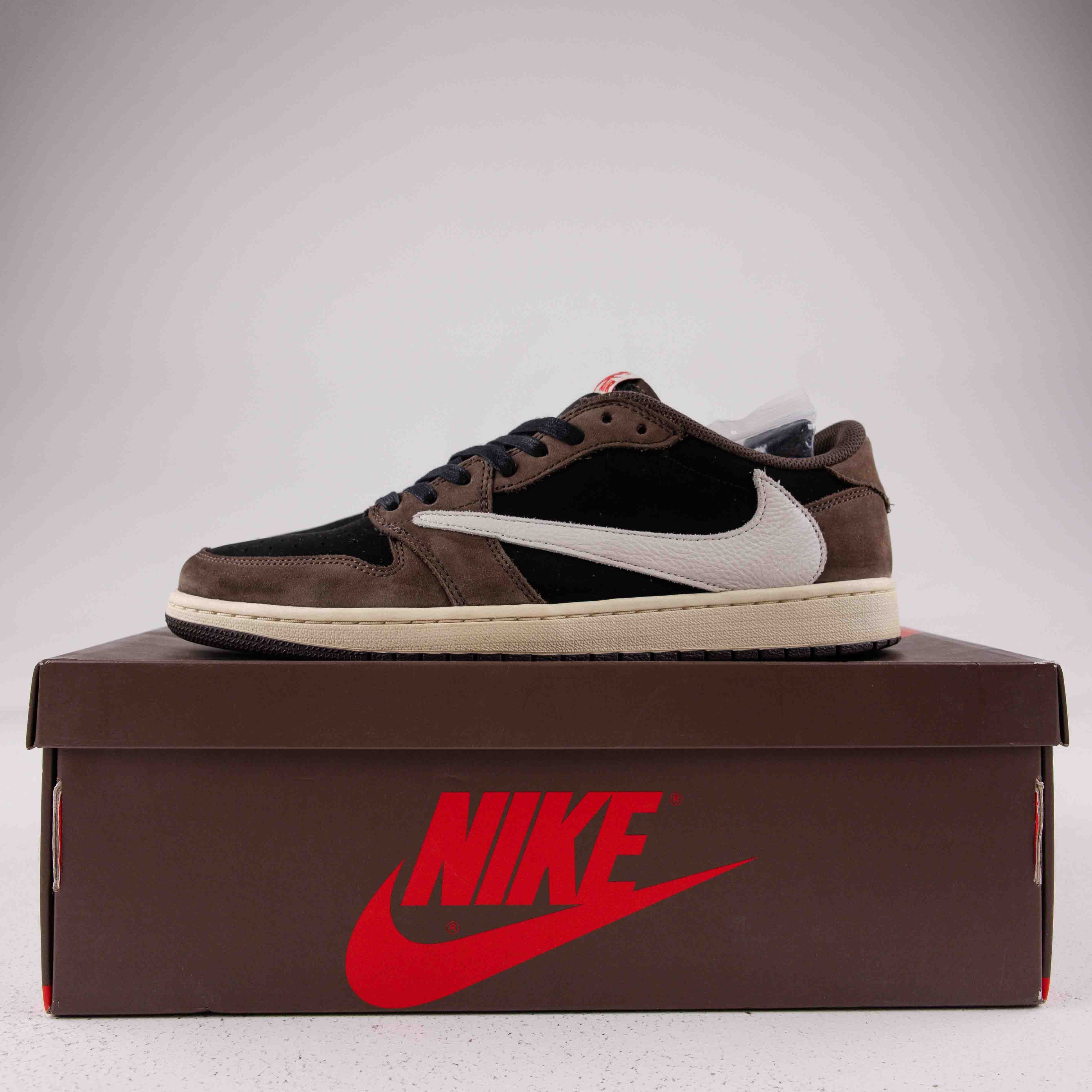 Jordan 1 Retro Low OG SP Travis Scott Mocha - Used - 1602 - Common Hype