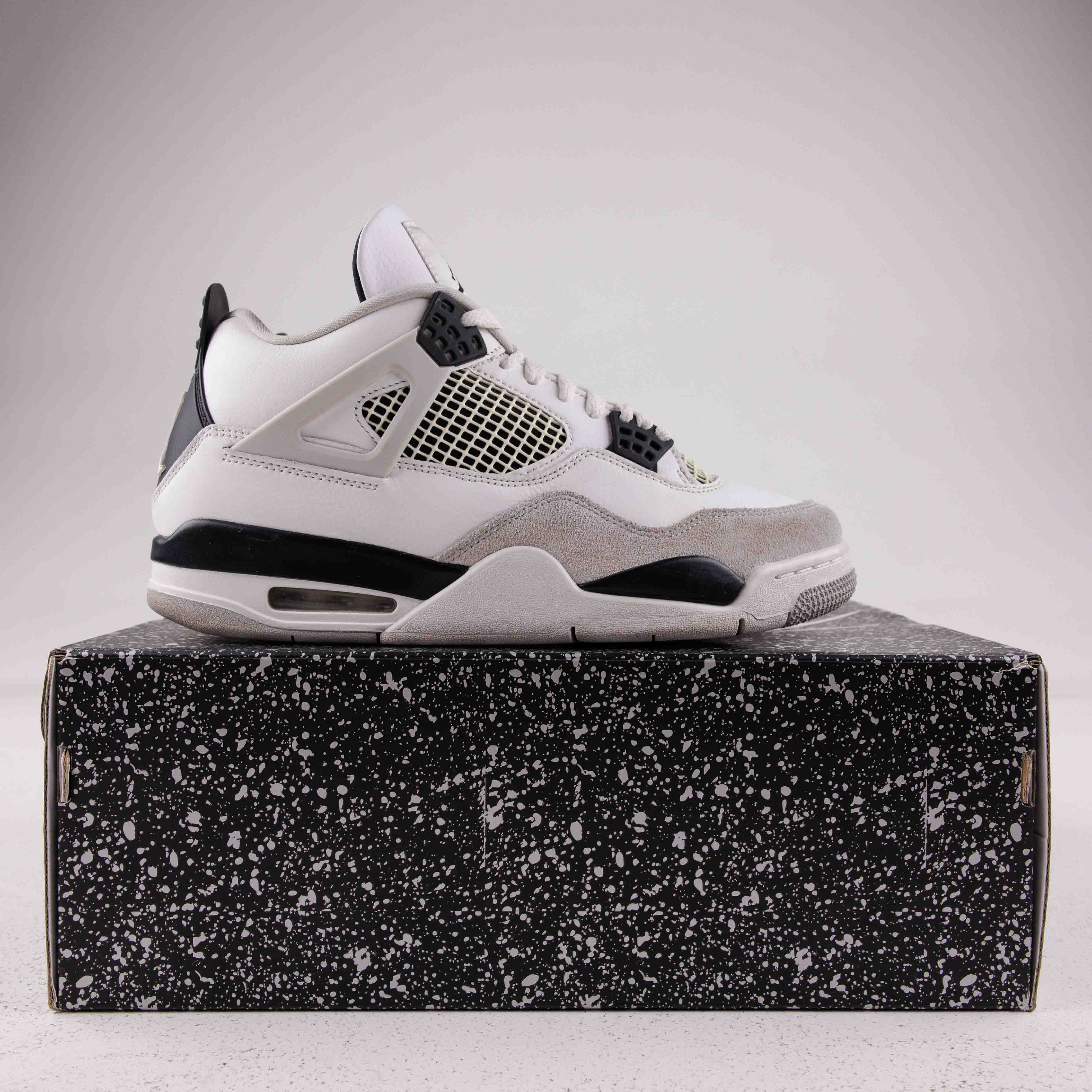 Jordan 4 Retro Military Black - Used - 3577 - Common Hype