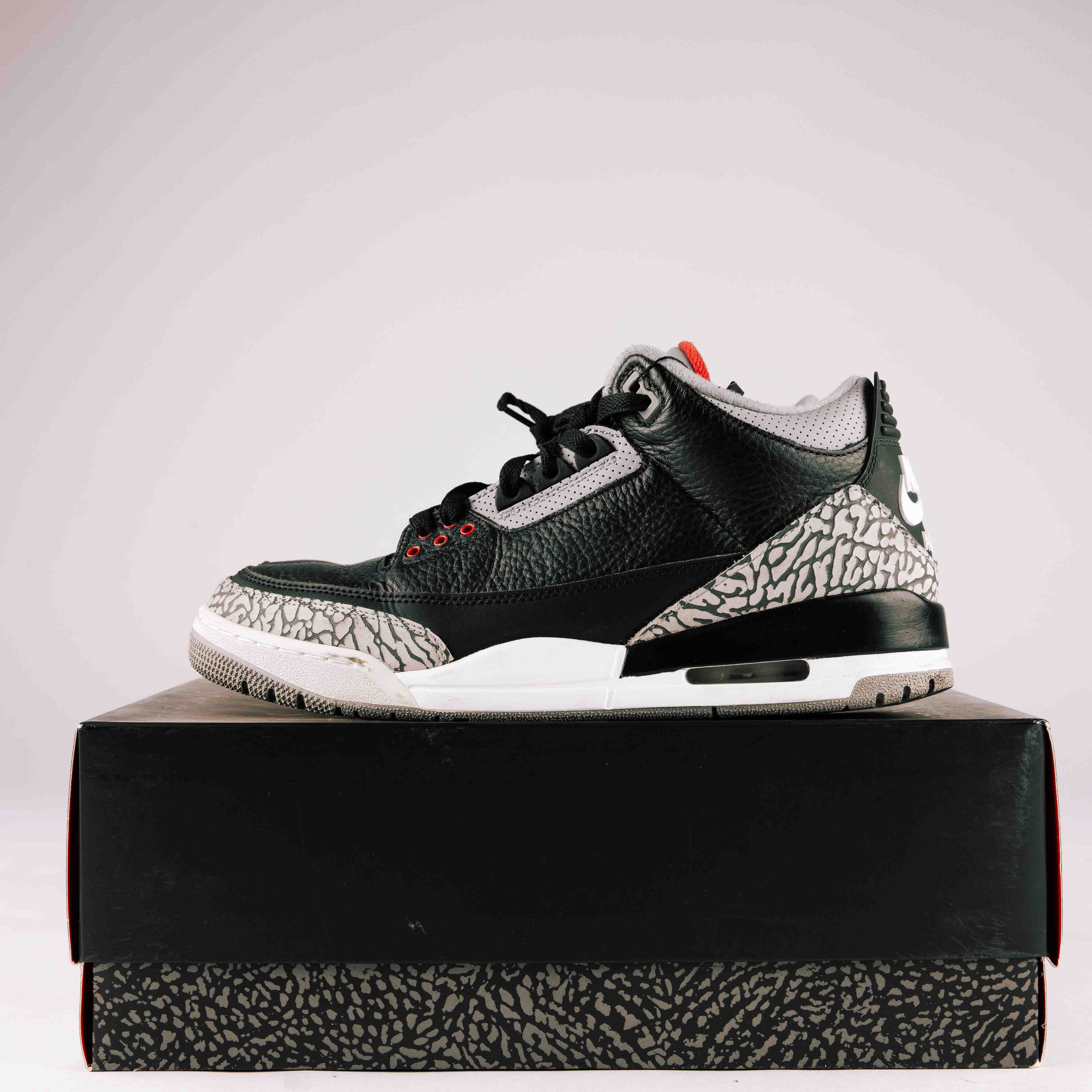 Jordan 3 Retro Black Cement (2018) - Used - 0179 - Common Hype