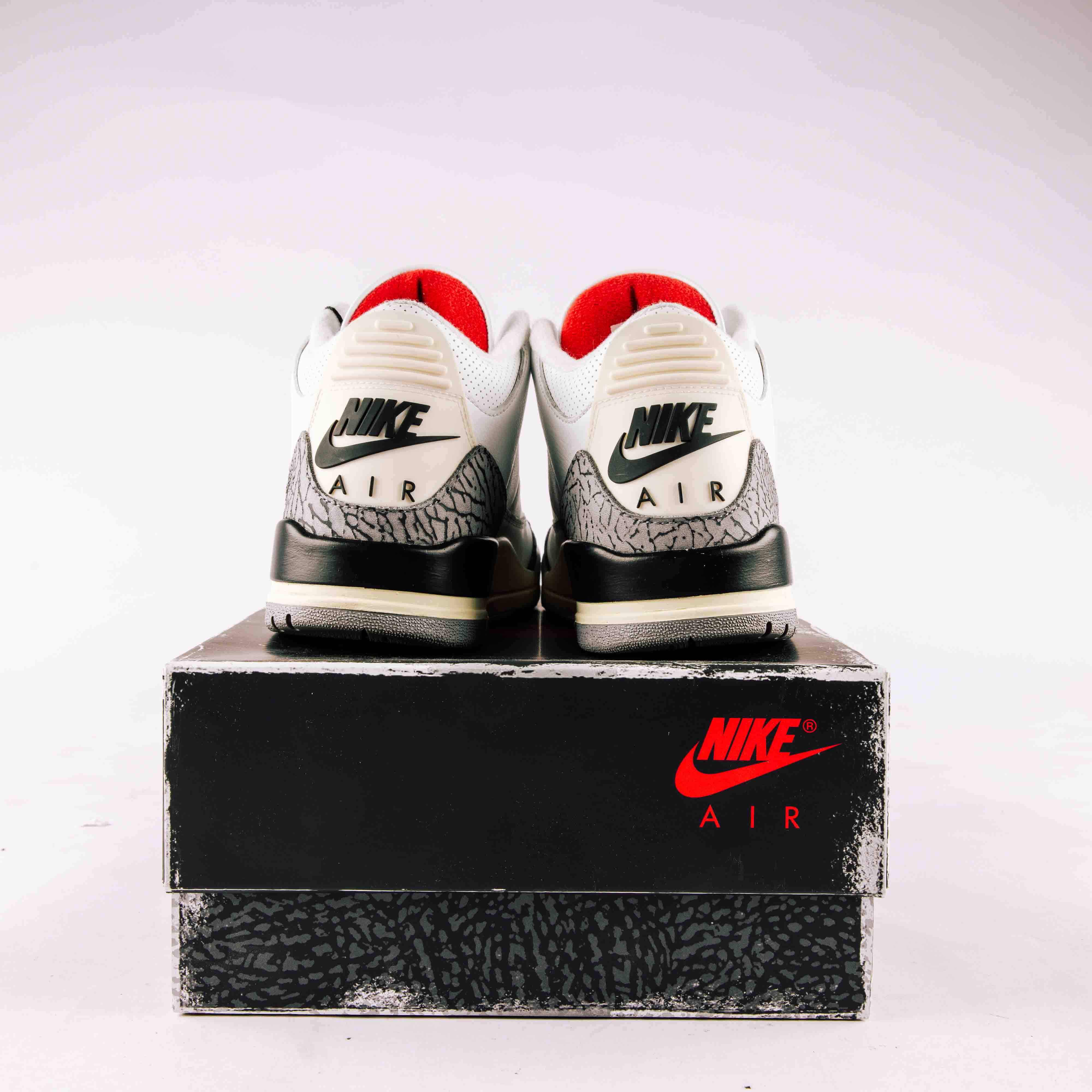 Jordan 3 Retro White Cement Reimagined - Used - 0774