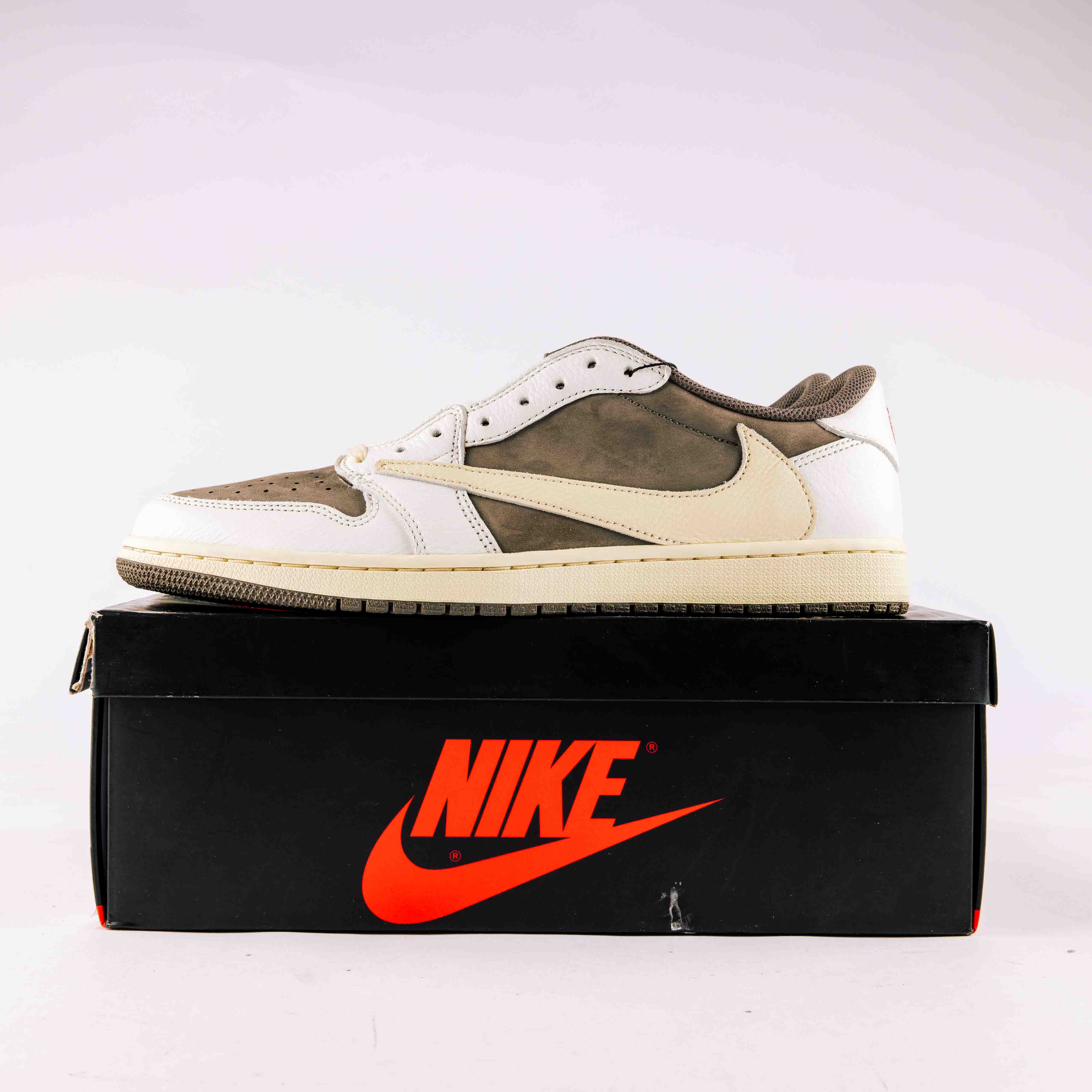 Jordan 1 Retro Low OG SP Travis Scott Reverse Mocha - Used - 0674