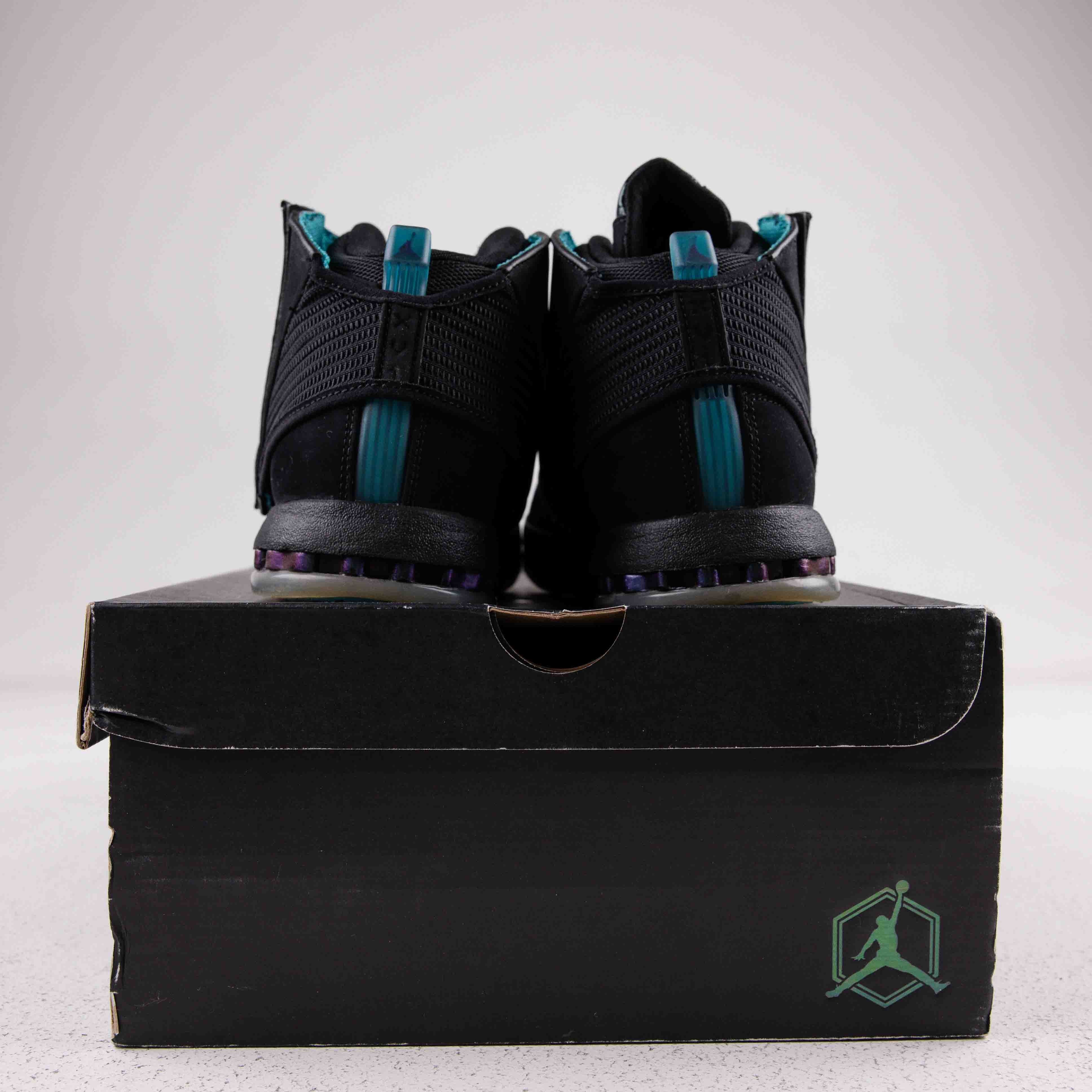 Jordan 16 Retro CEO - Used - 4310 - Common Hype