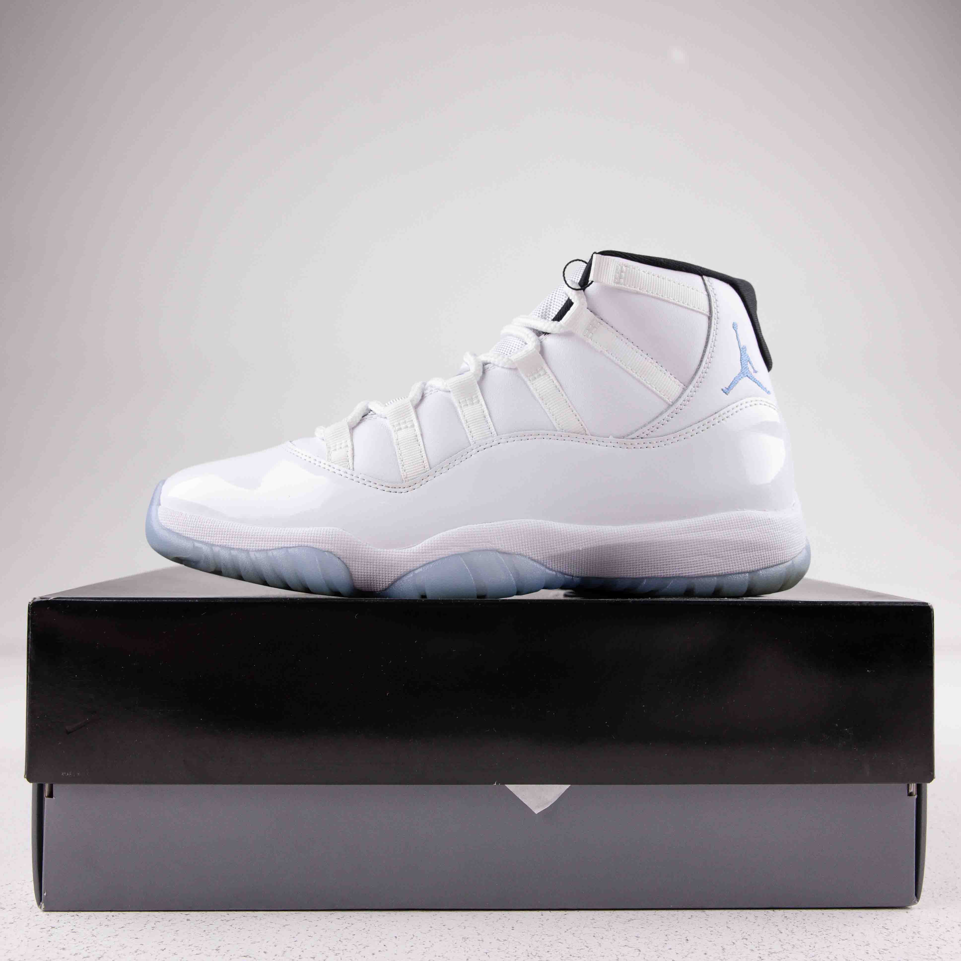 Jordan 11 Retro Legend Blue (2024) - Used - 1615 - Common Hype