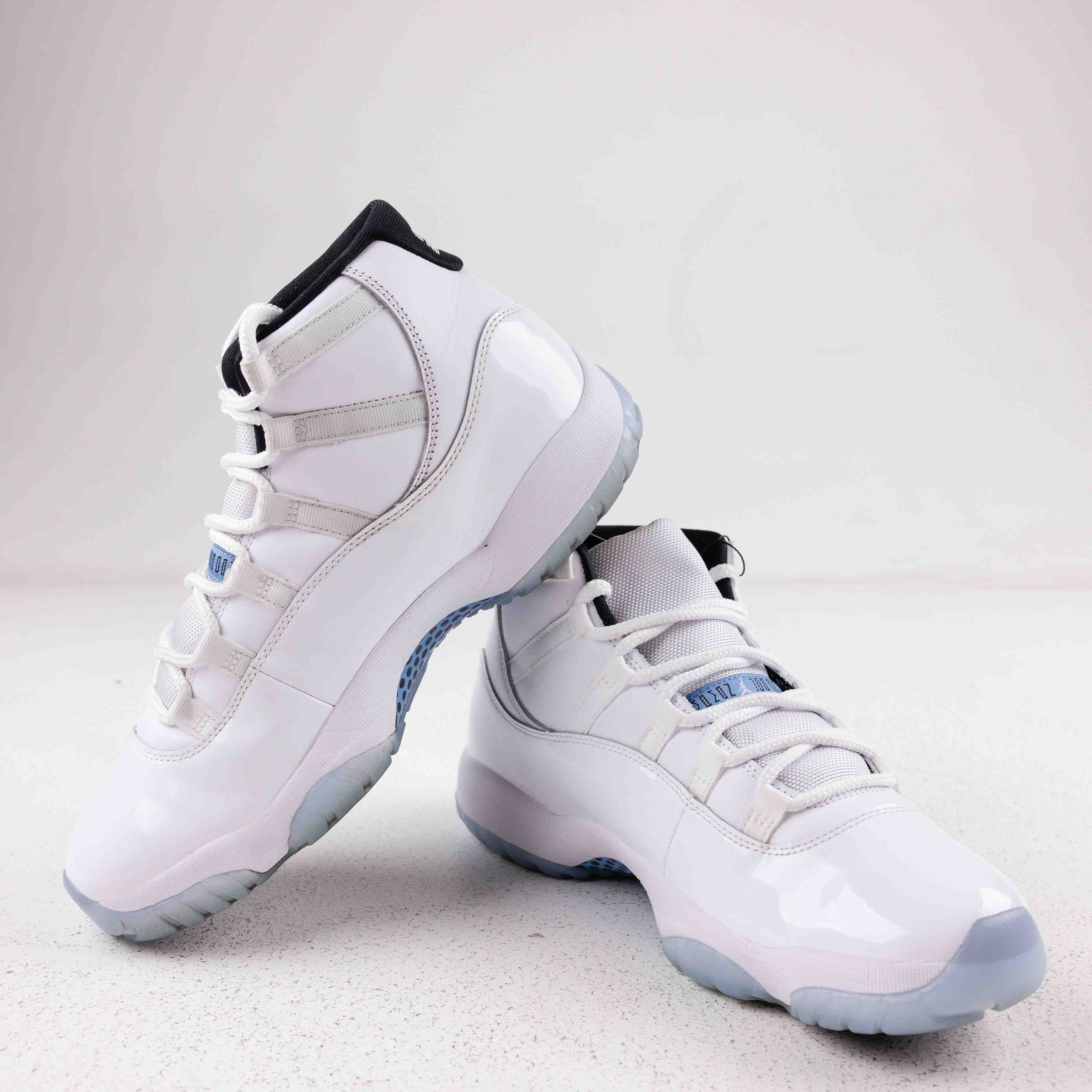 Jordan 11 Retro Legend Blue (2024) - Used - 1615 - Common Hype
