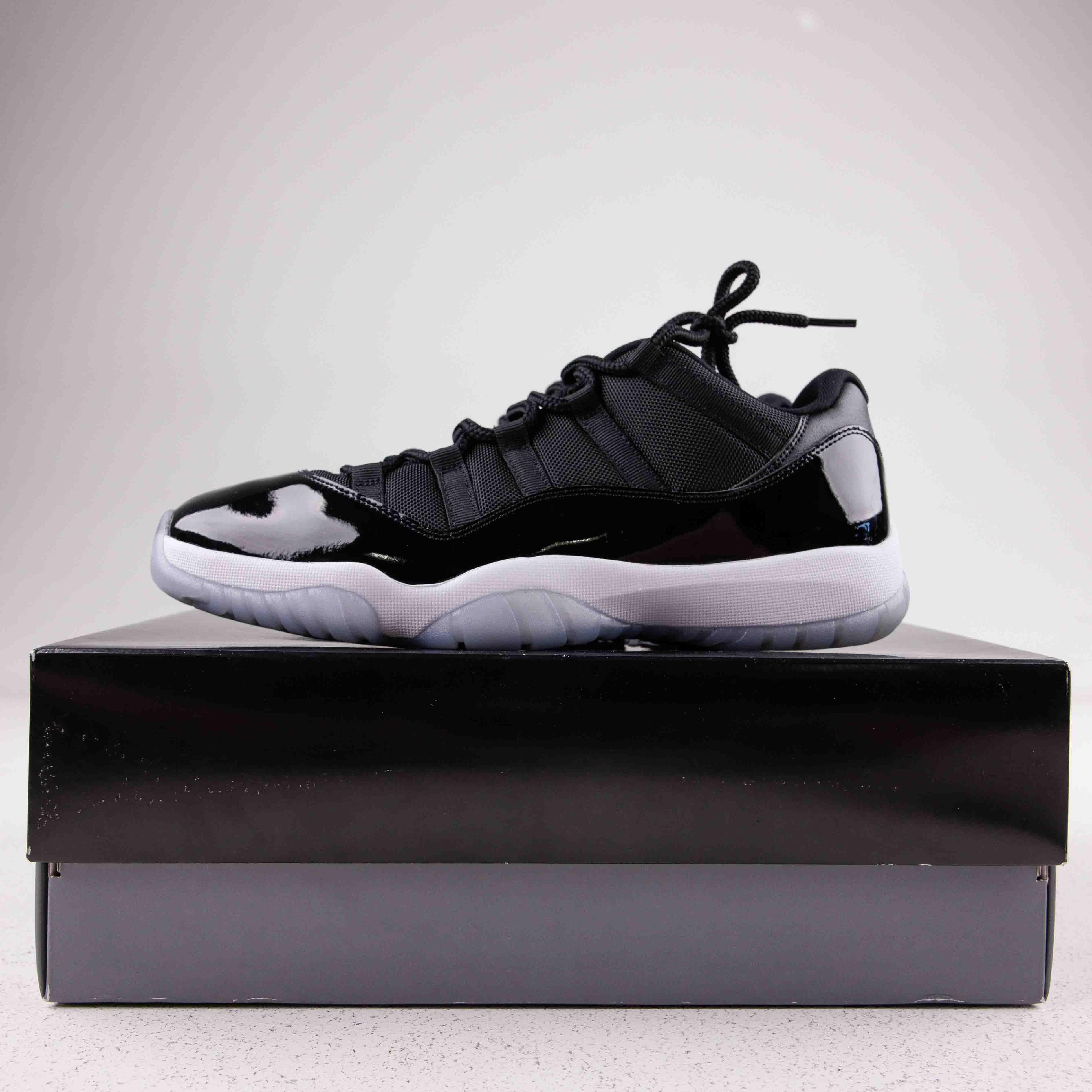 Jordan 11 Retro Low Space Jam - Used - 4302 - Common Hype