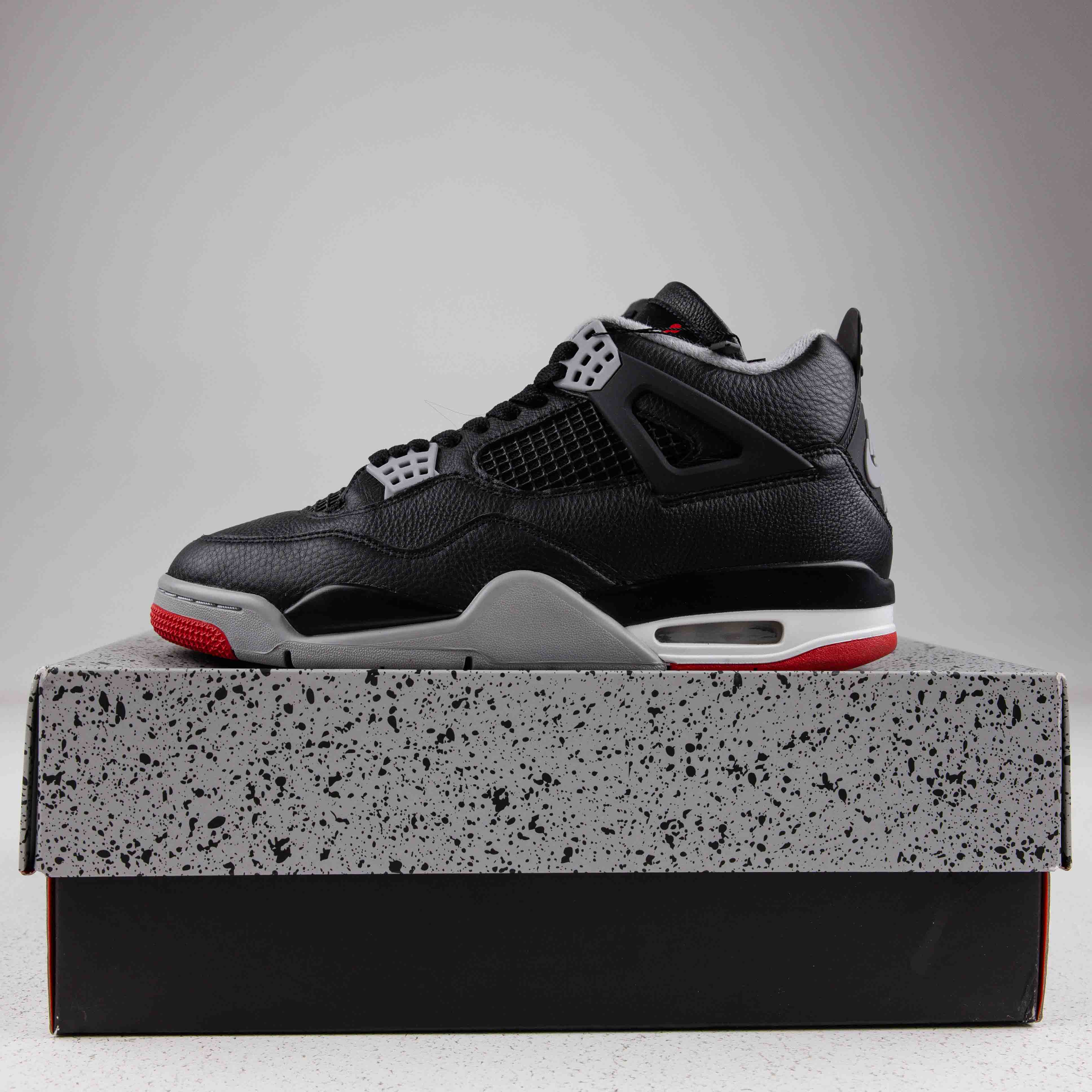 Jordan 4 Retro Bred Reimagined - Used - 1626