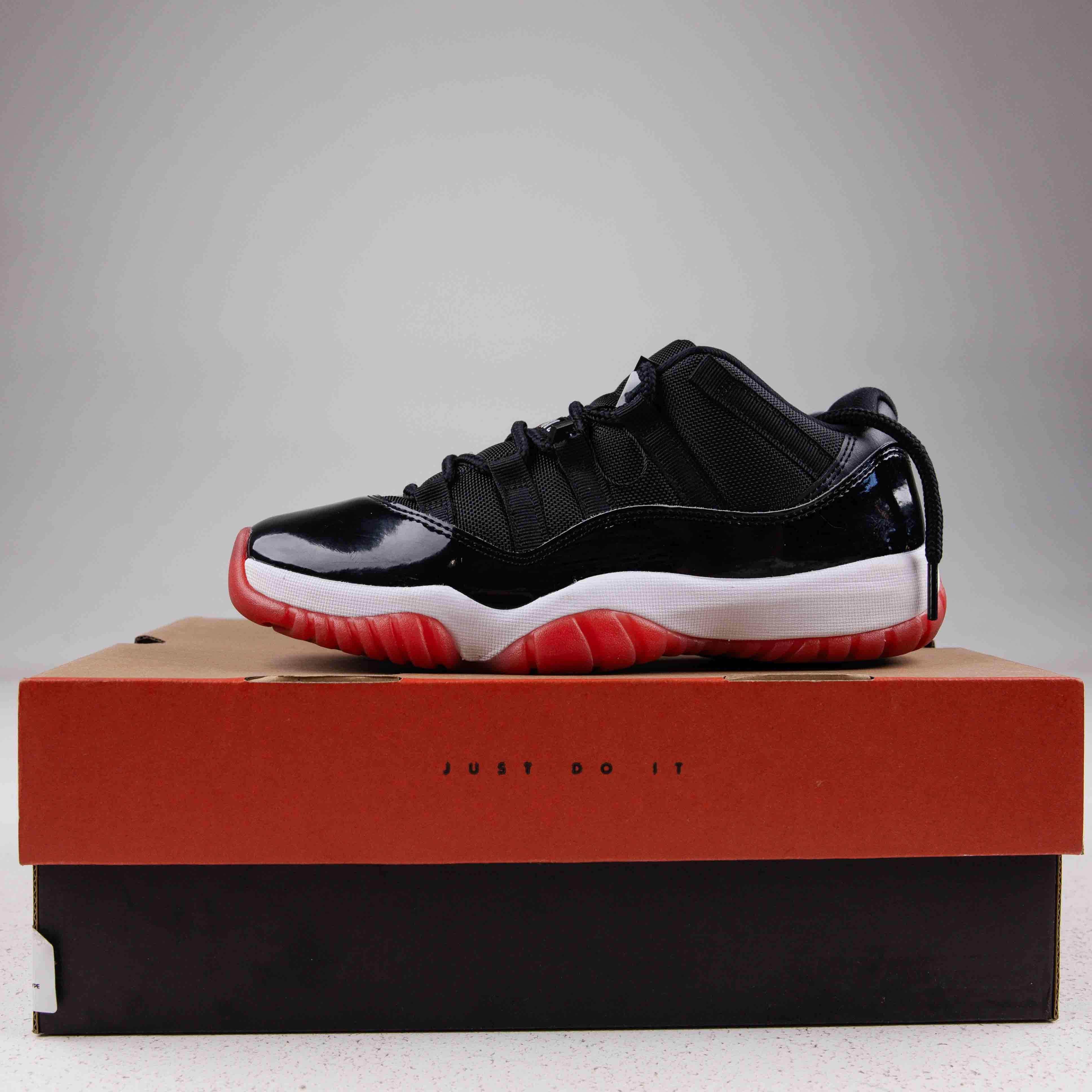 Jordan 11 Retro Low Bred (2025) - Used - 4312