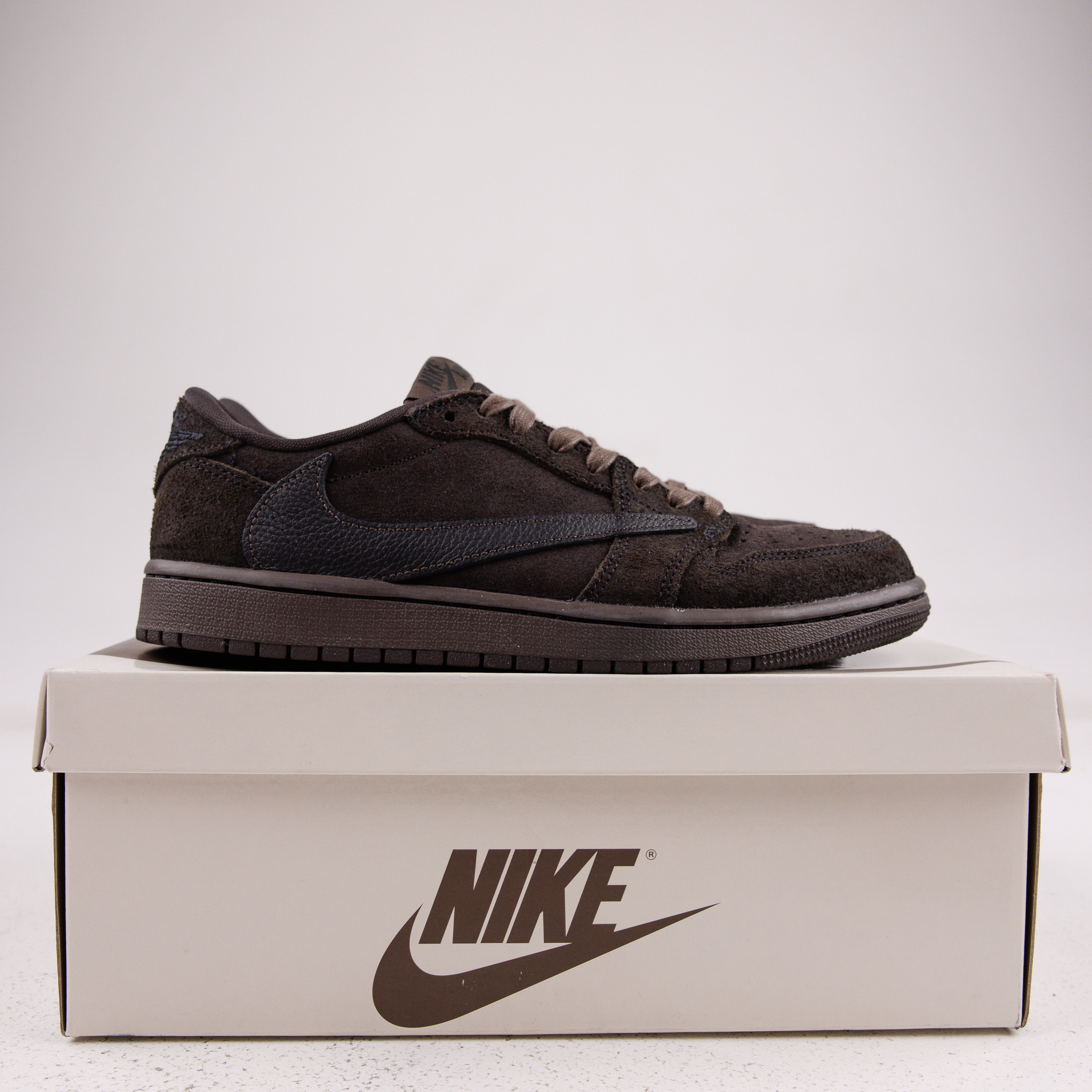 Jordan 1 Retro Low OG SP Travis Scott Velvet Brown - Used - 3641
