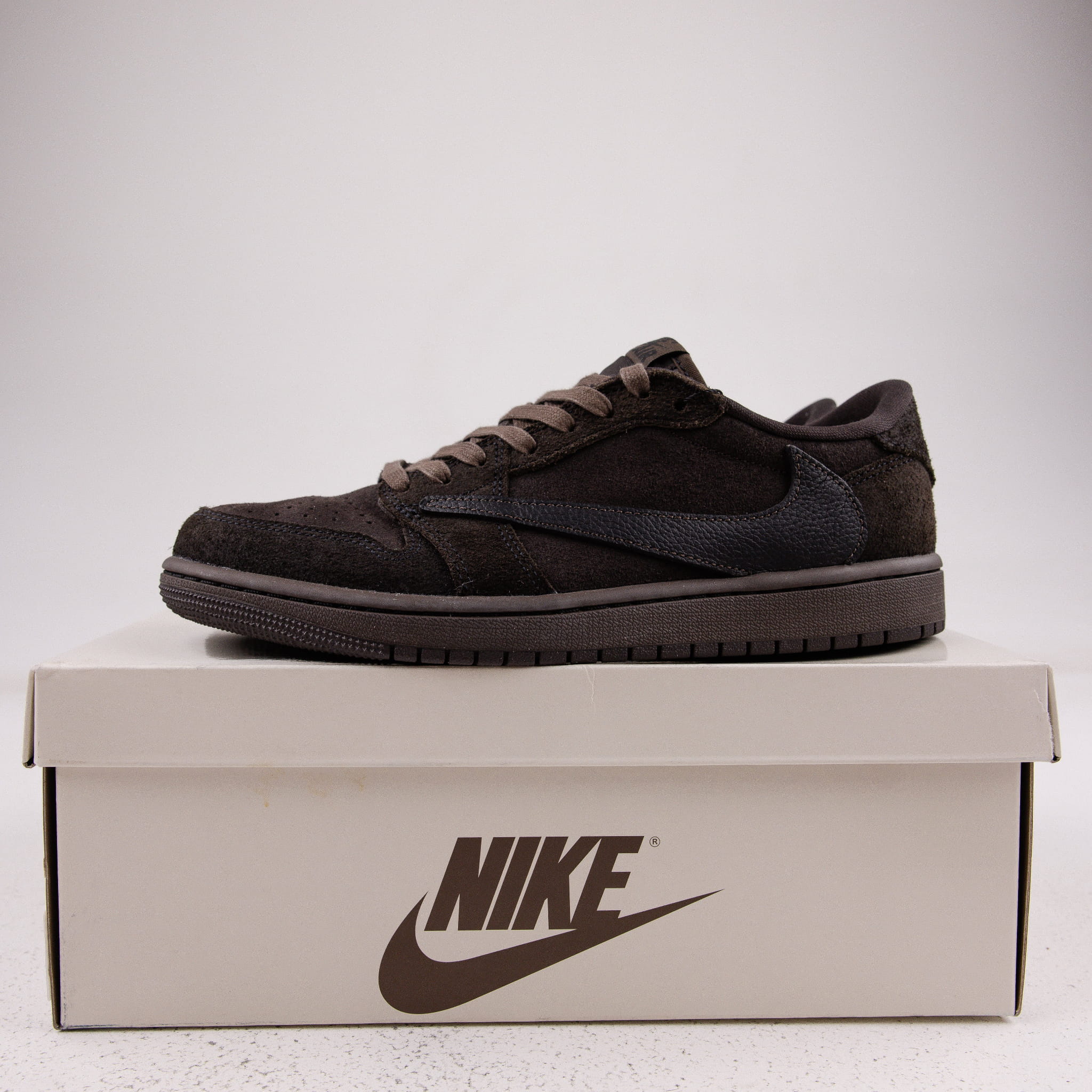 Jordan 1 Retro Low OG SP Travis Scott Velvet Brown - Used - 3641