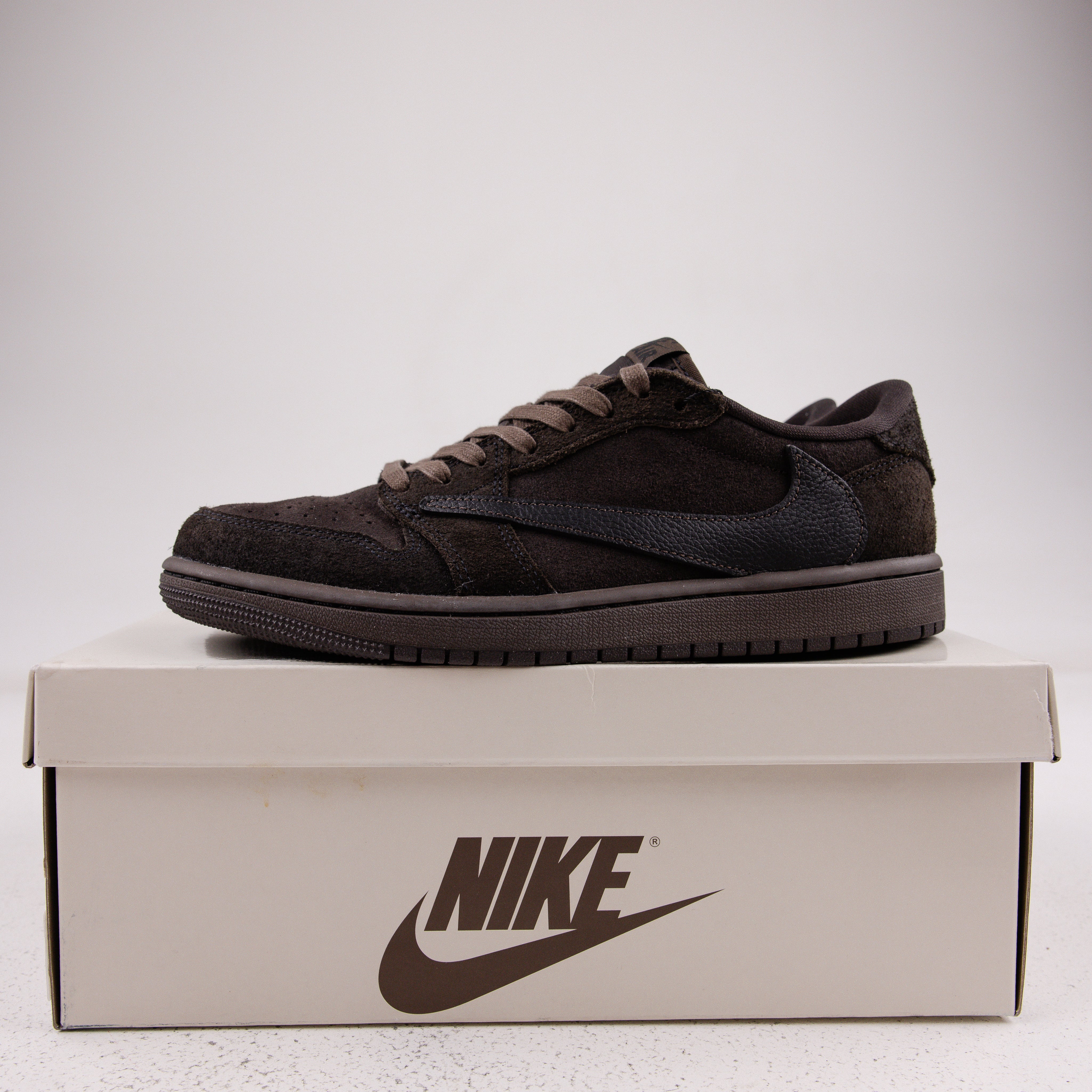 Jordan 1 Retro Low OG SP Travis Scott Velvet Brown - Used - 3641