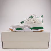 Jordan 4 Retro SB Pine Green - Used - 1639