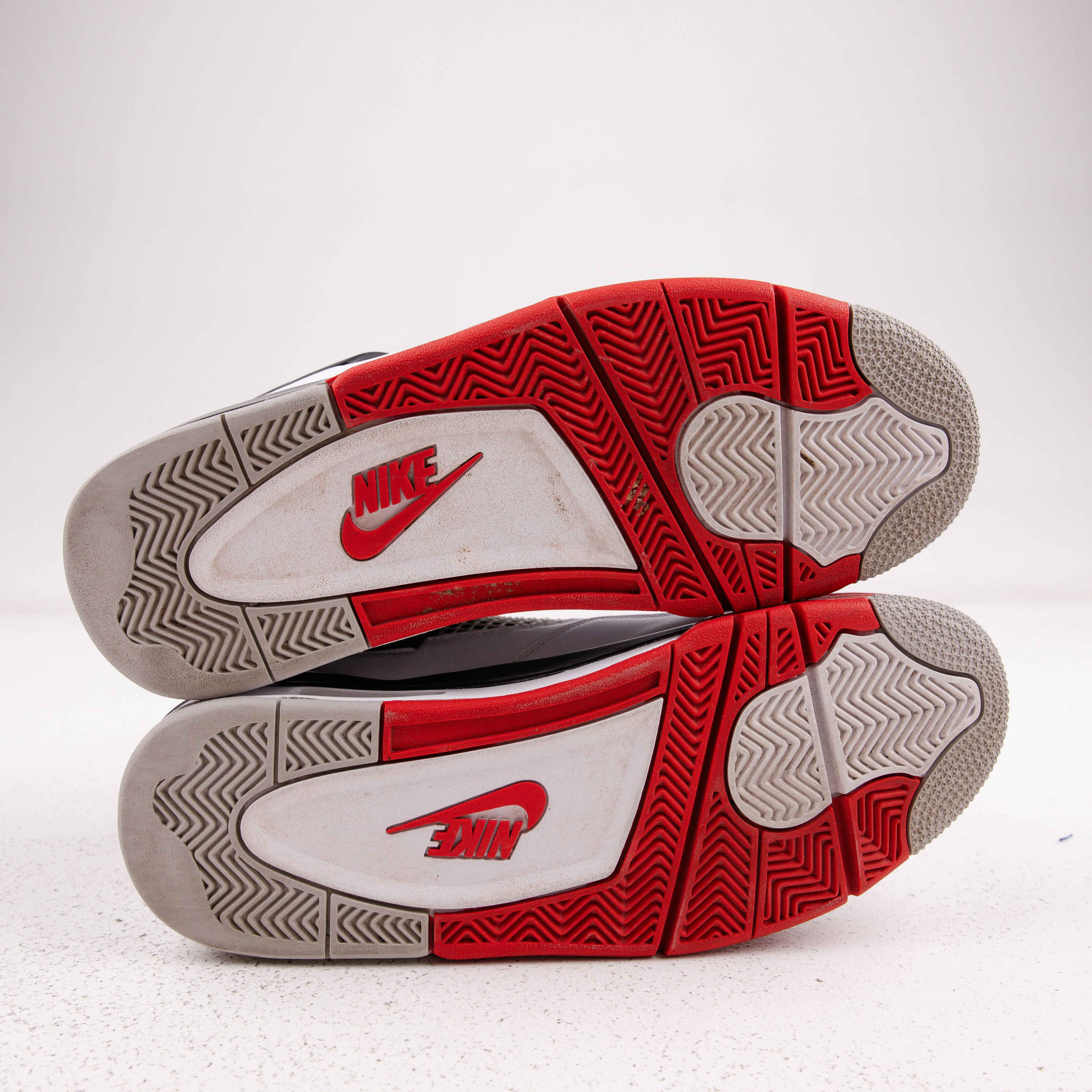 Jordan 4 Retro Fire Red (2020) - Used - 1630