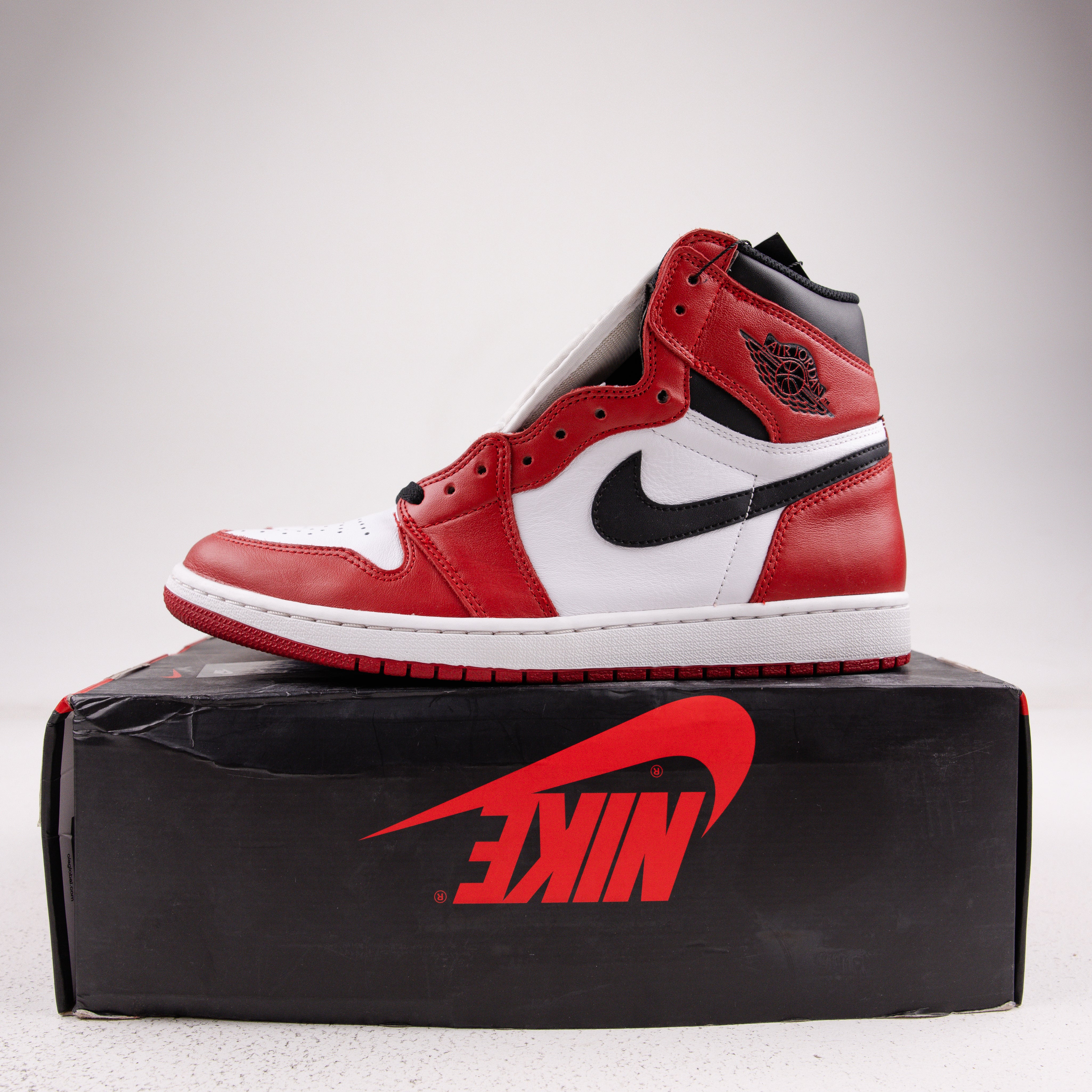 Jordan 1 Retro Chicago (2015) - Used - 3634