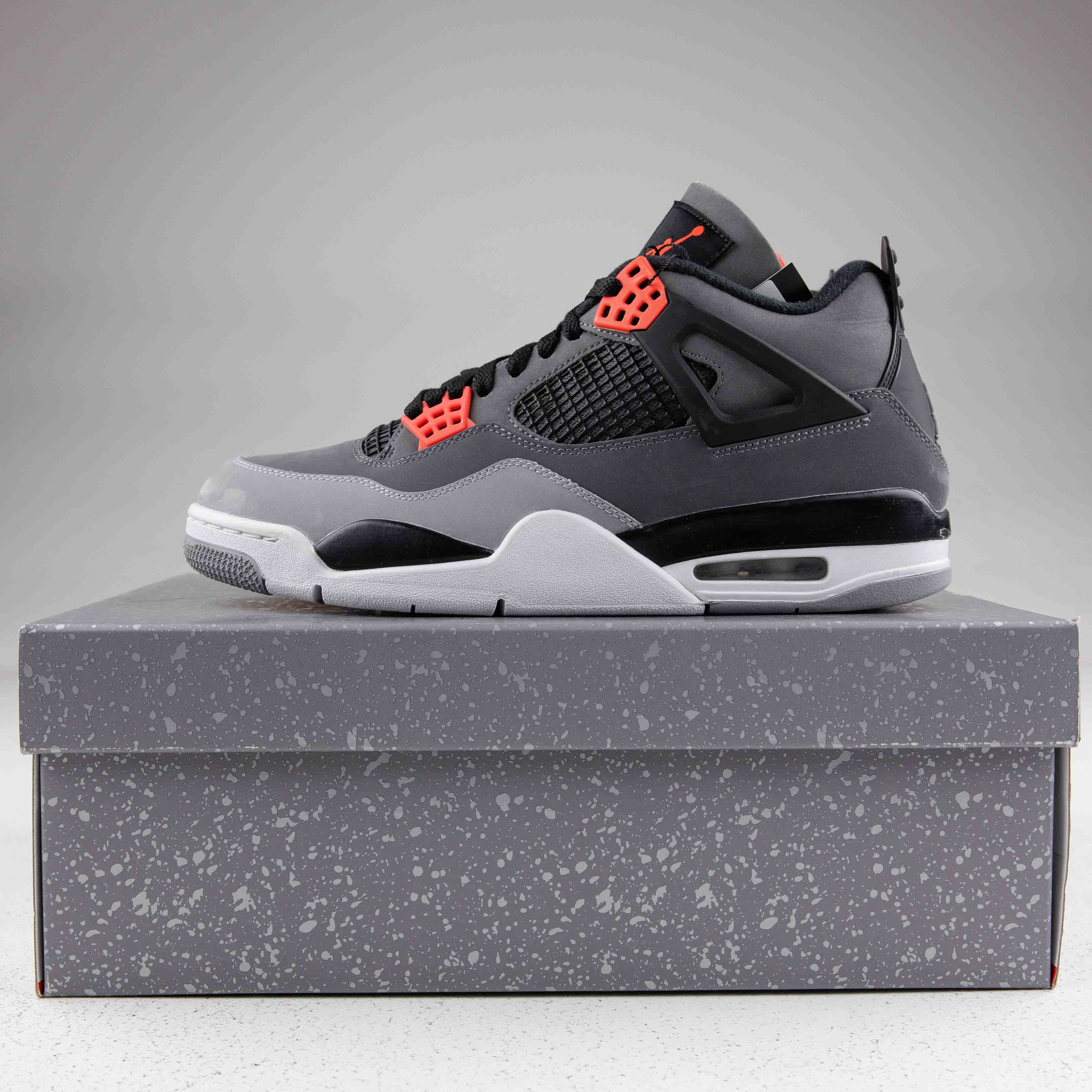 Jordan 4 Retro Infrared - Used - 4054