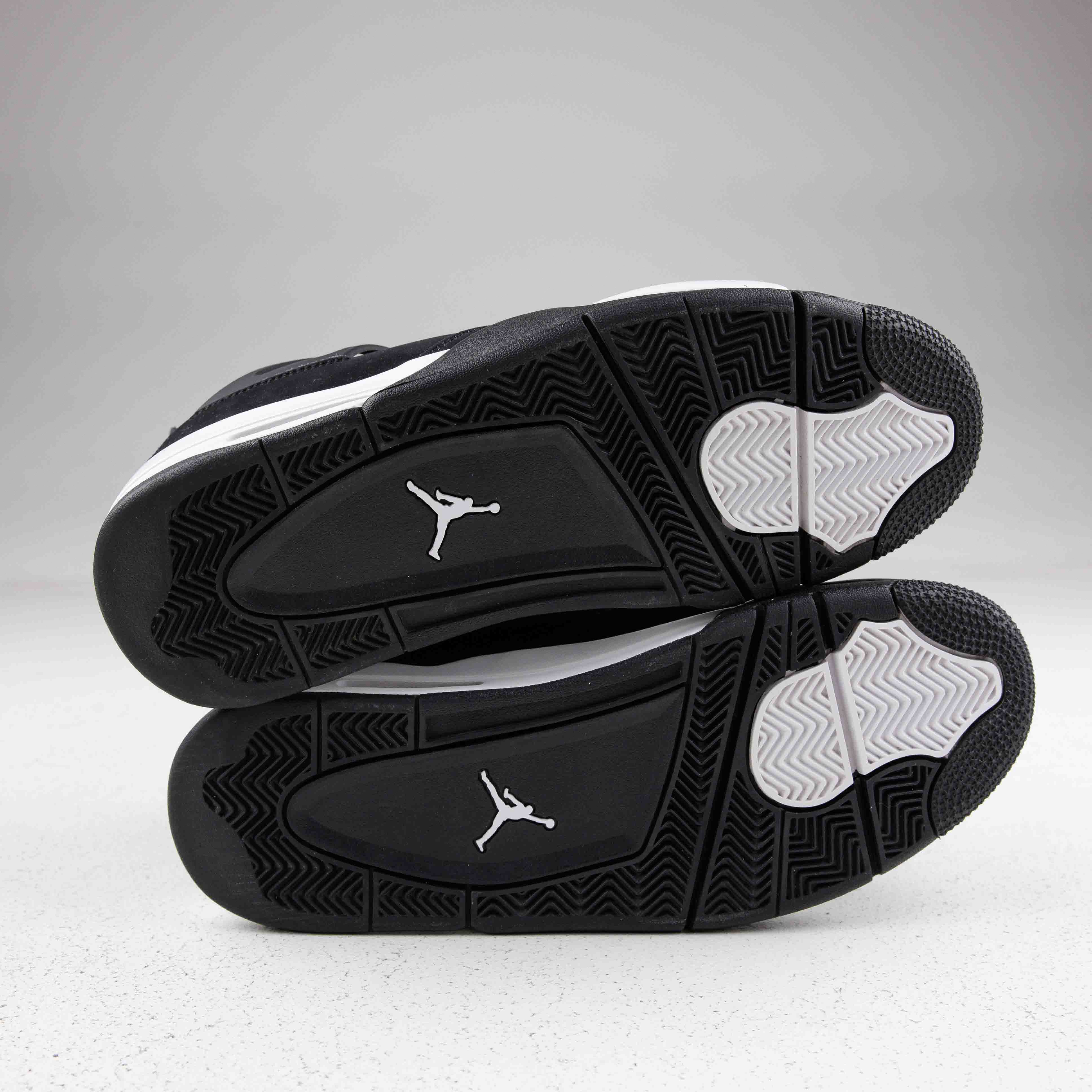 Jordan 4 Retro White Thunder - Used - 4055