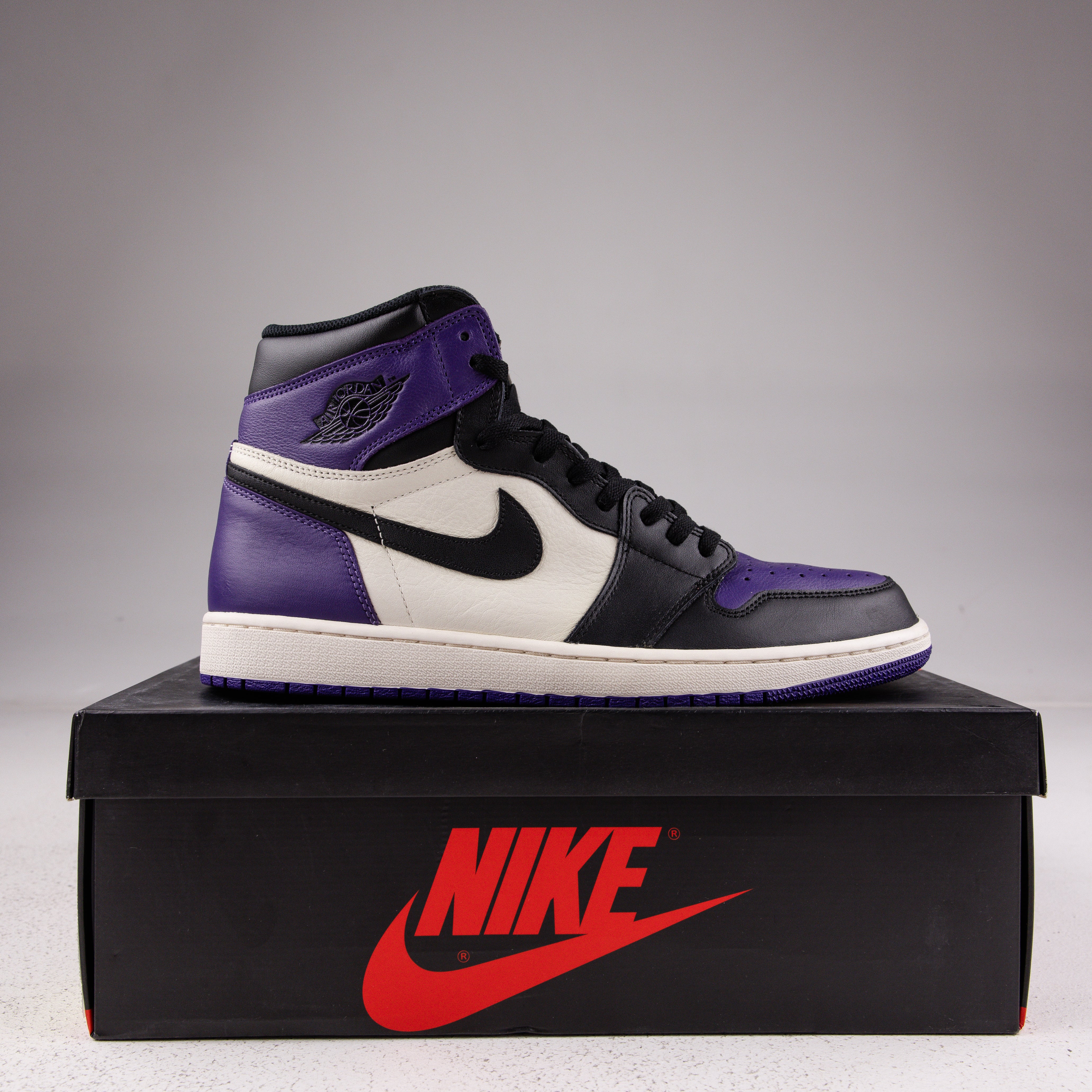 Jordan 1 Retro High Court Purple - Used - 3658