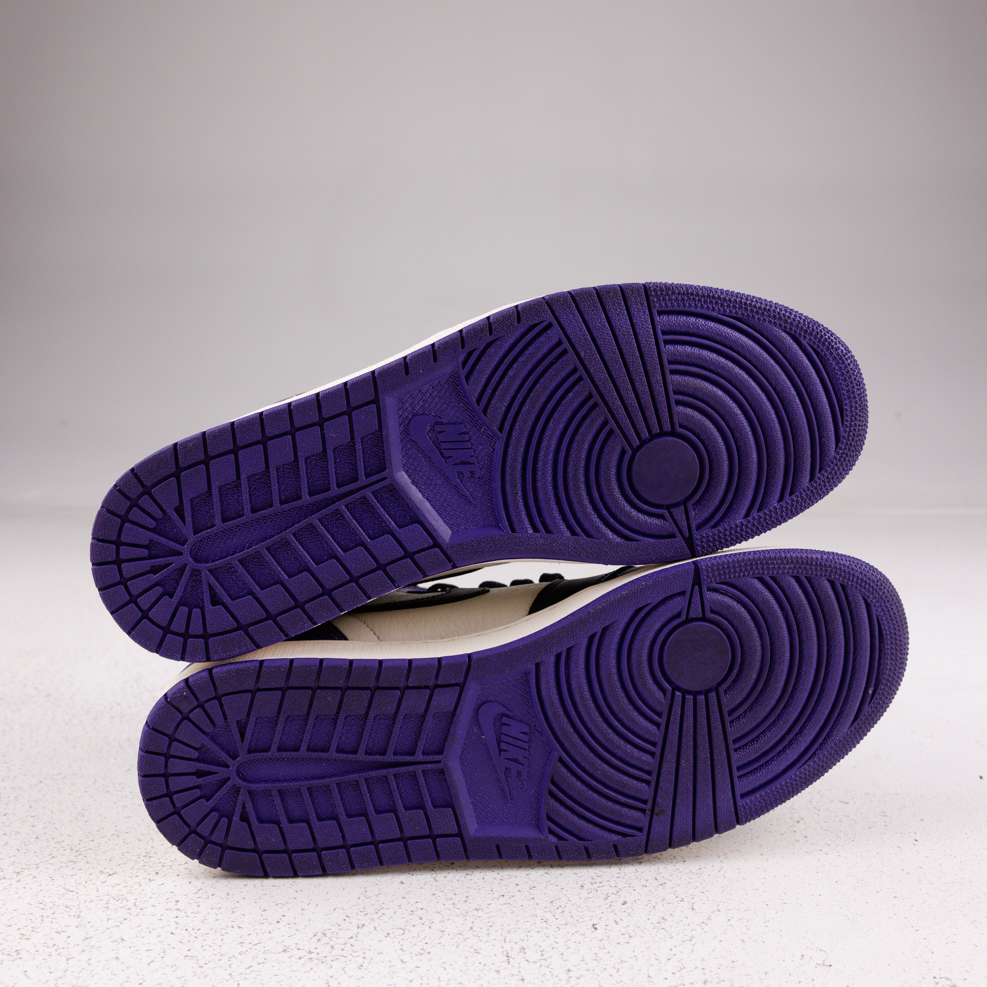 Jordan 1 Retro High Court Purple - Used - 3658