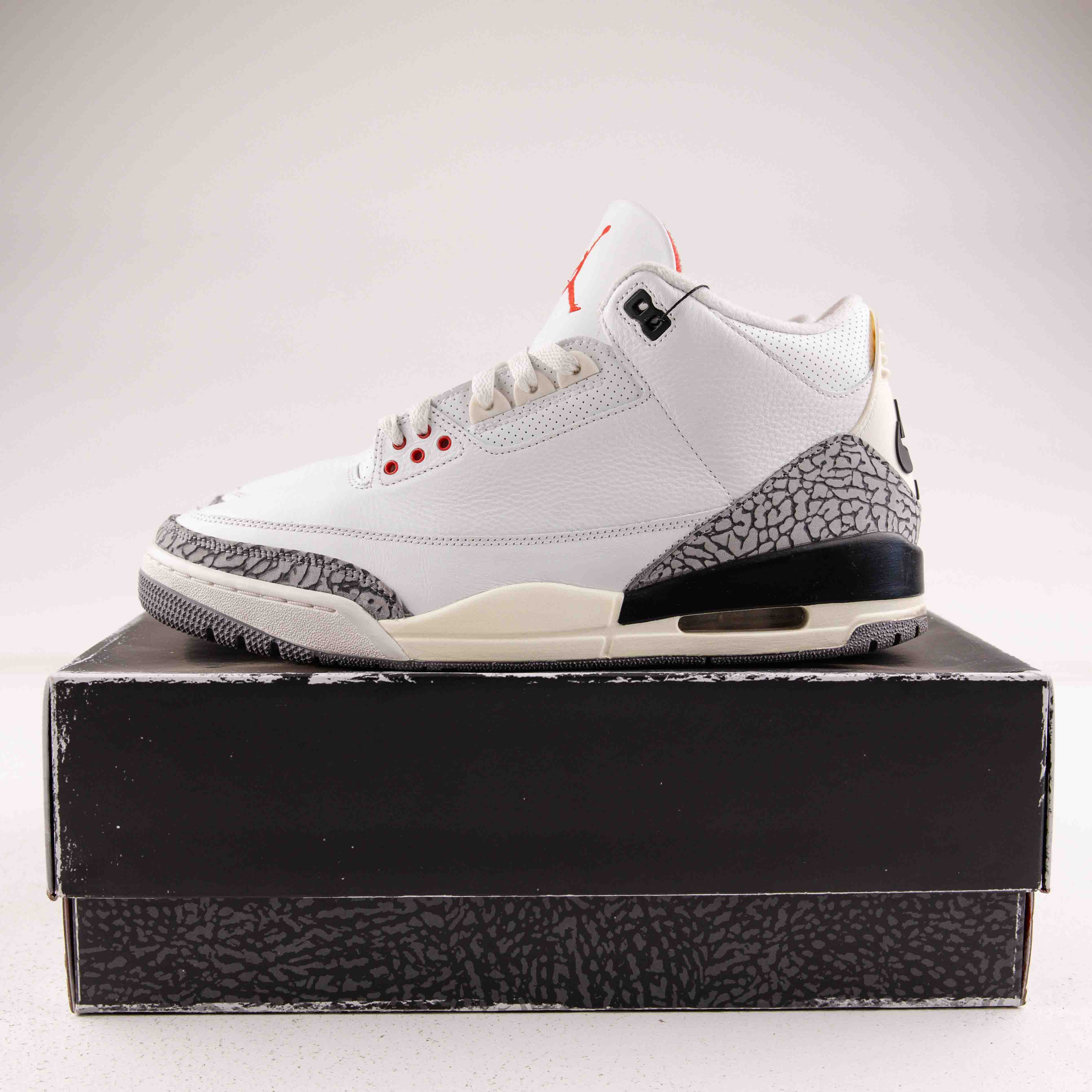 Jordan 3 Retro White Cement Reimagined - Used - 4066