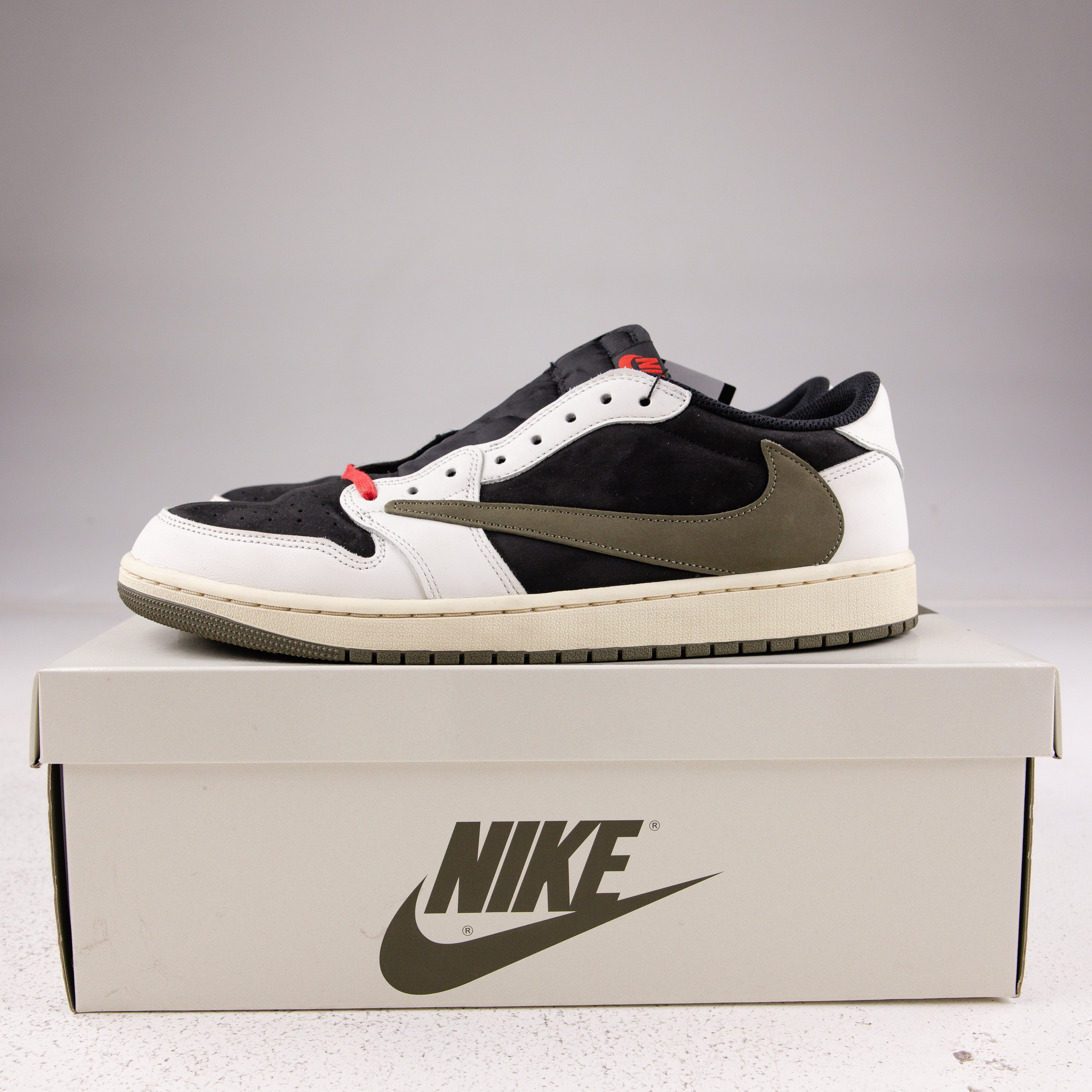 Jordan 1 Retro Low OG SP Travis Scott Olive (Women's) - Used