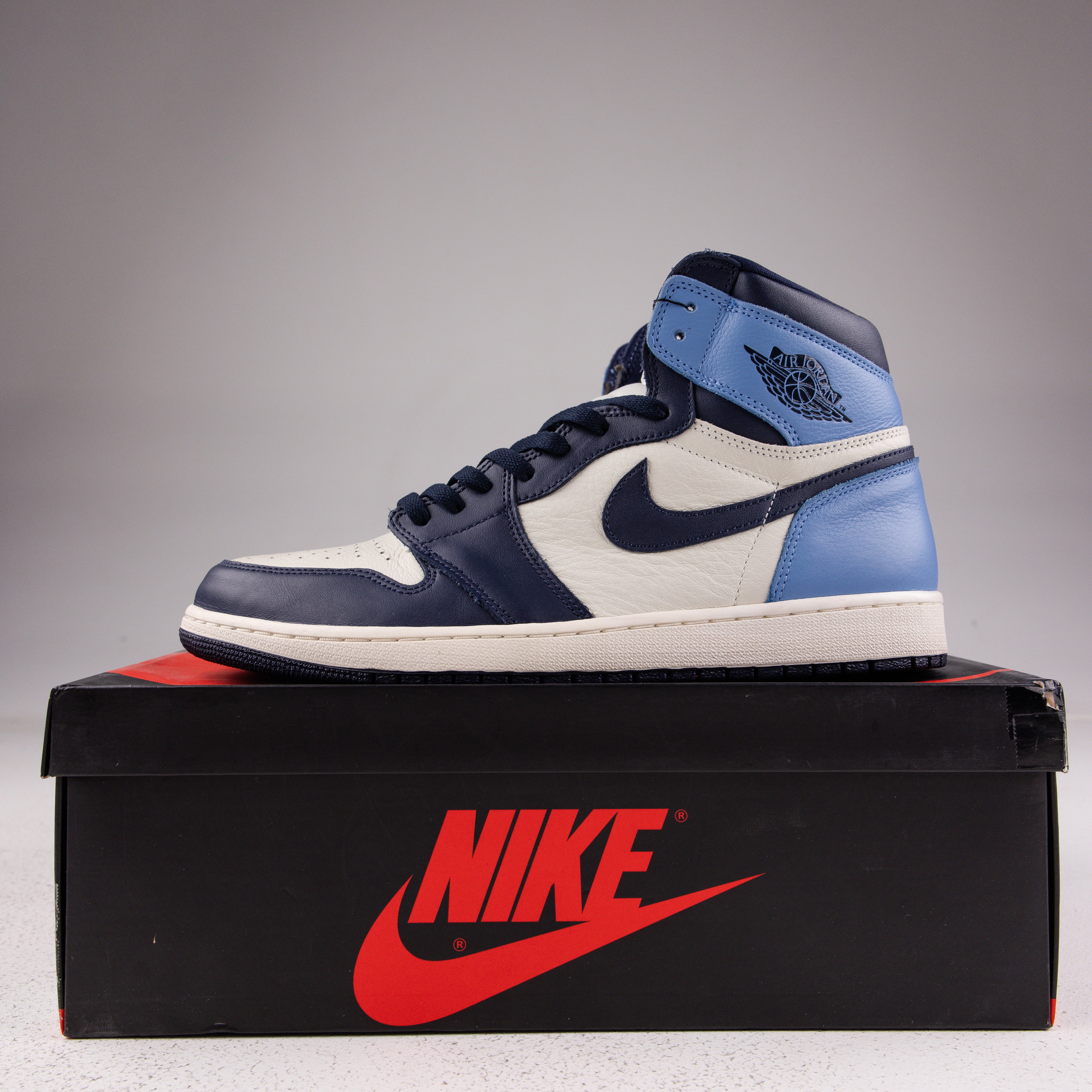 Jordan 1 Retro High Obsidian - Used - 3654