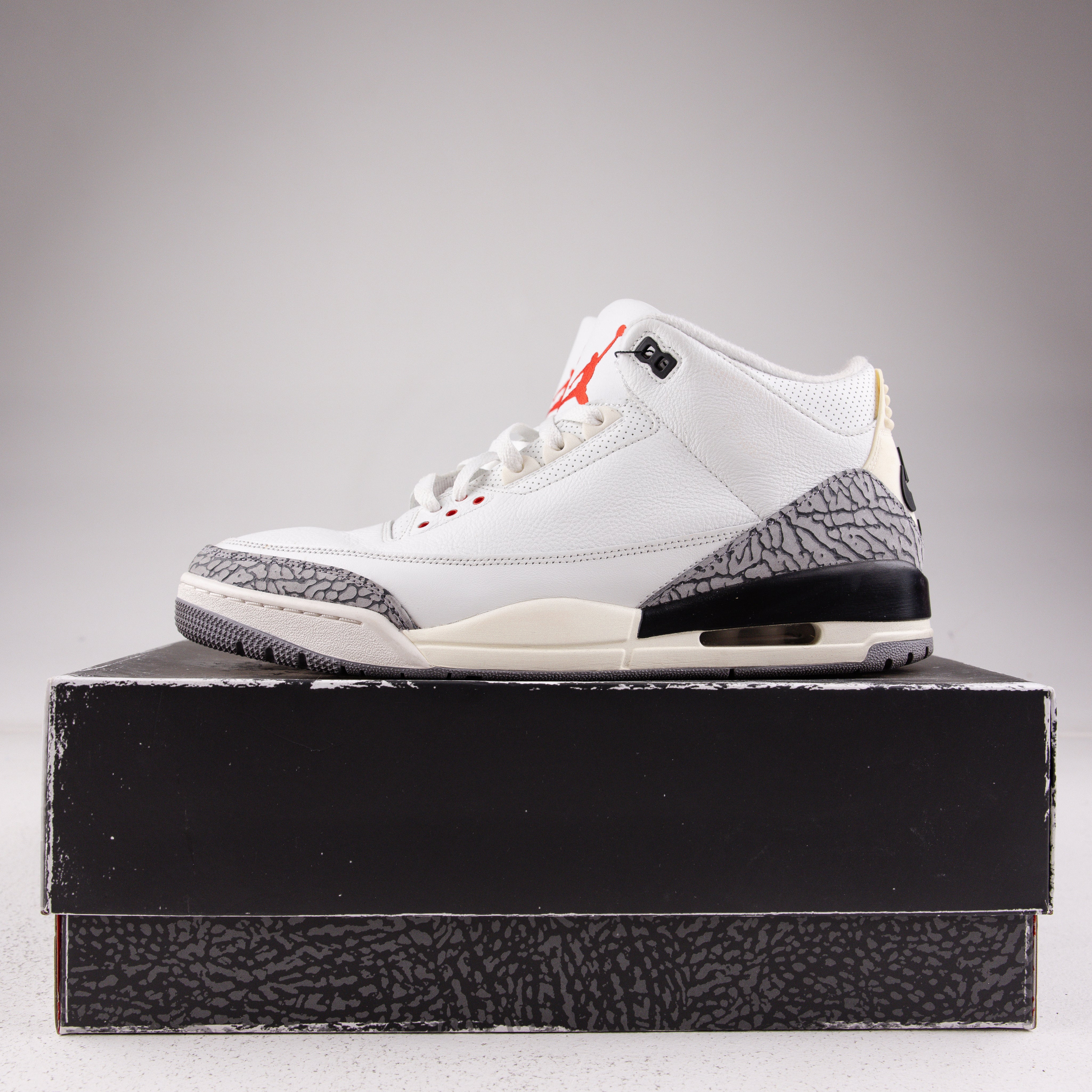 Jordan 3 Retro White Cement Reimagined - Used - 3668