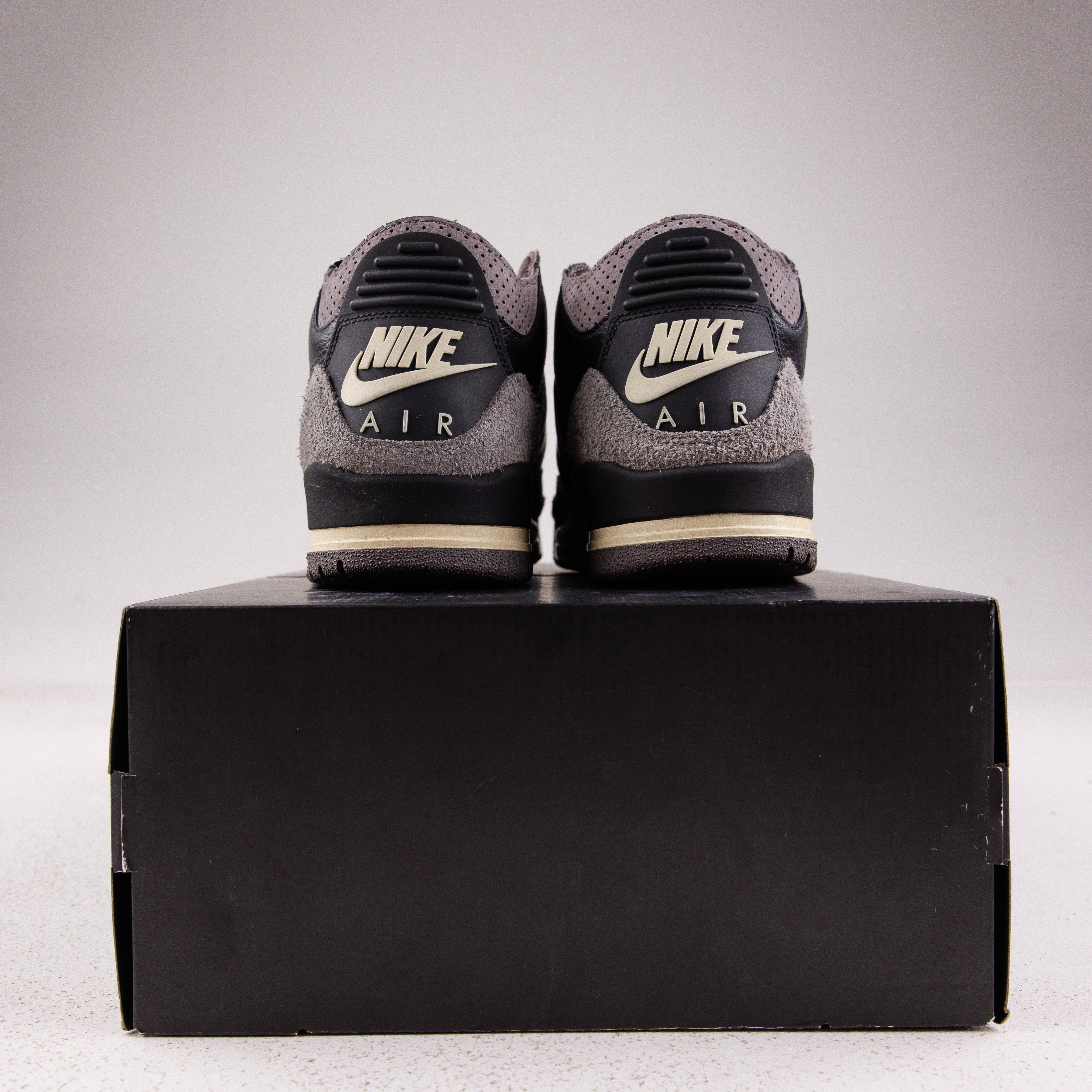 Jordan 3 Retro OG SP A Ma Maniére While You Were Sleeping (Women's)- Used - 1688