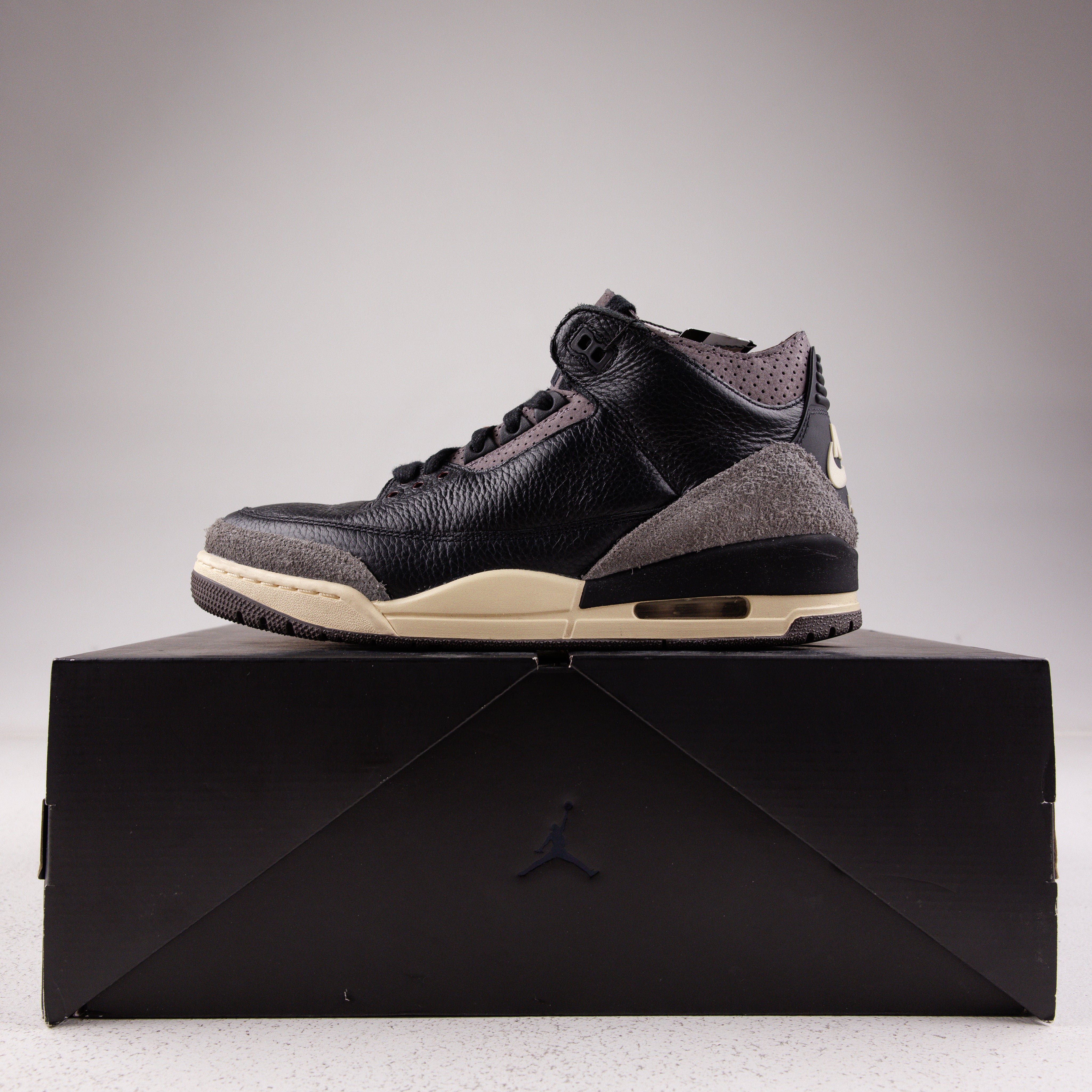 Jordan 3 Retro OG SP A Ma Maniére While You Were Sleeping (Women's)- Used - 1688