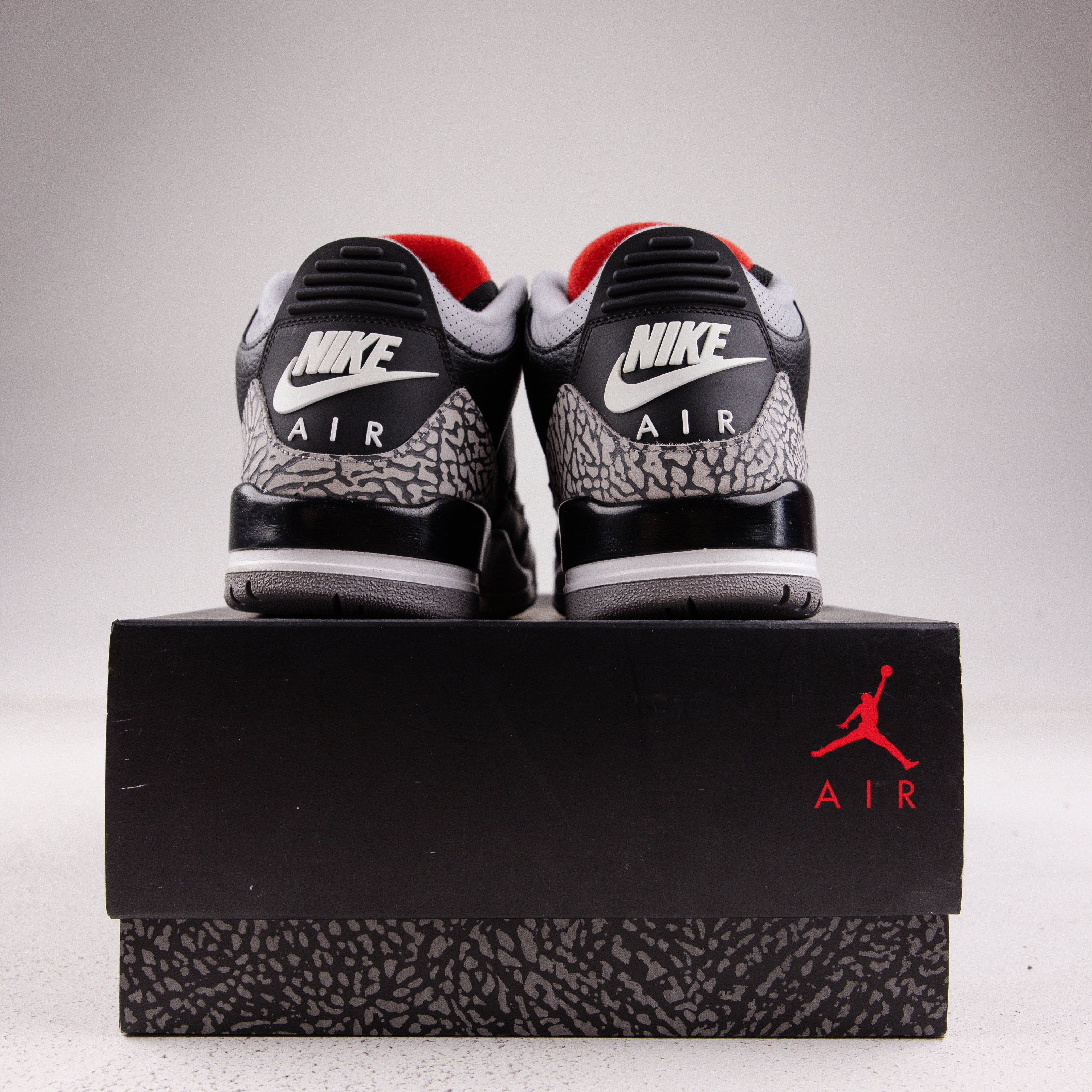 Jordan 3 Retro Black Cement (2018) - Used - 1678