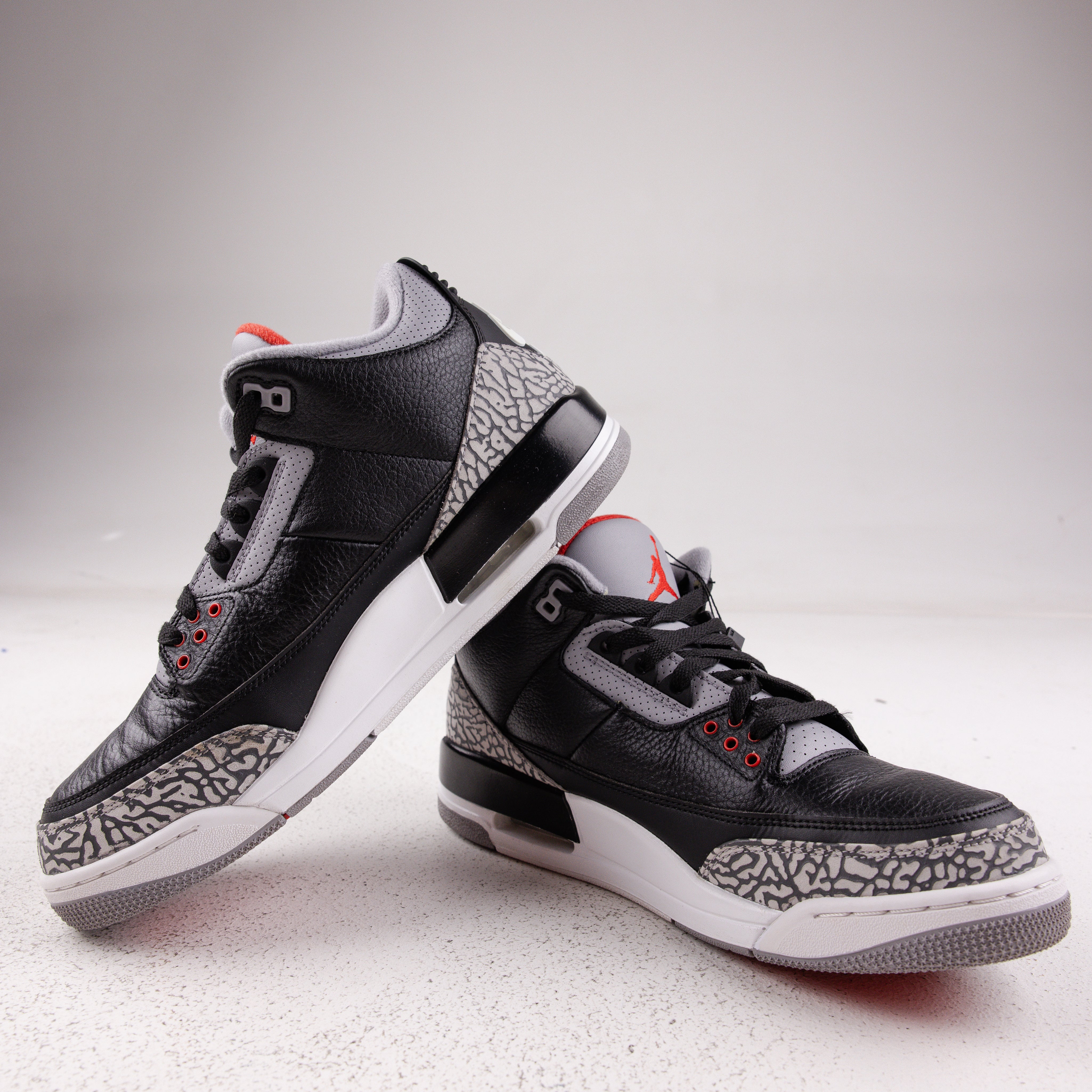 Jordan 3 Retro Black Cement (2018) - Used - 1678