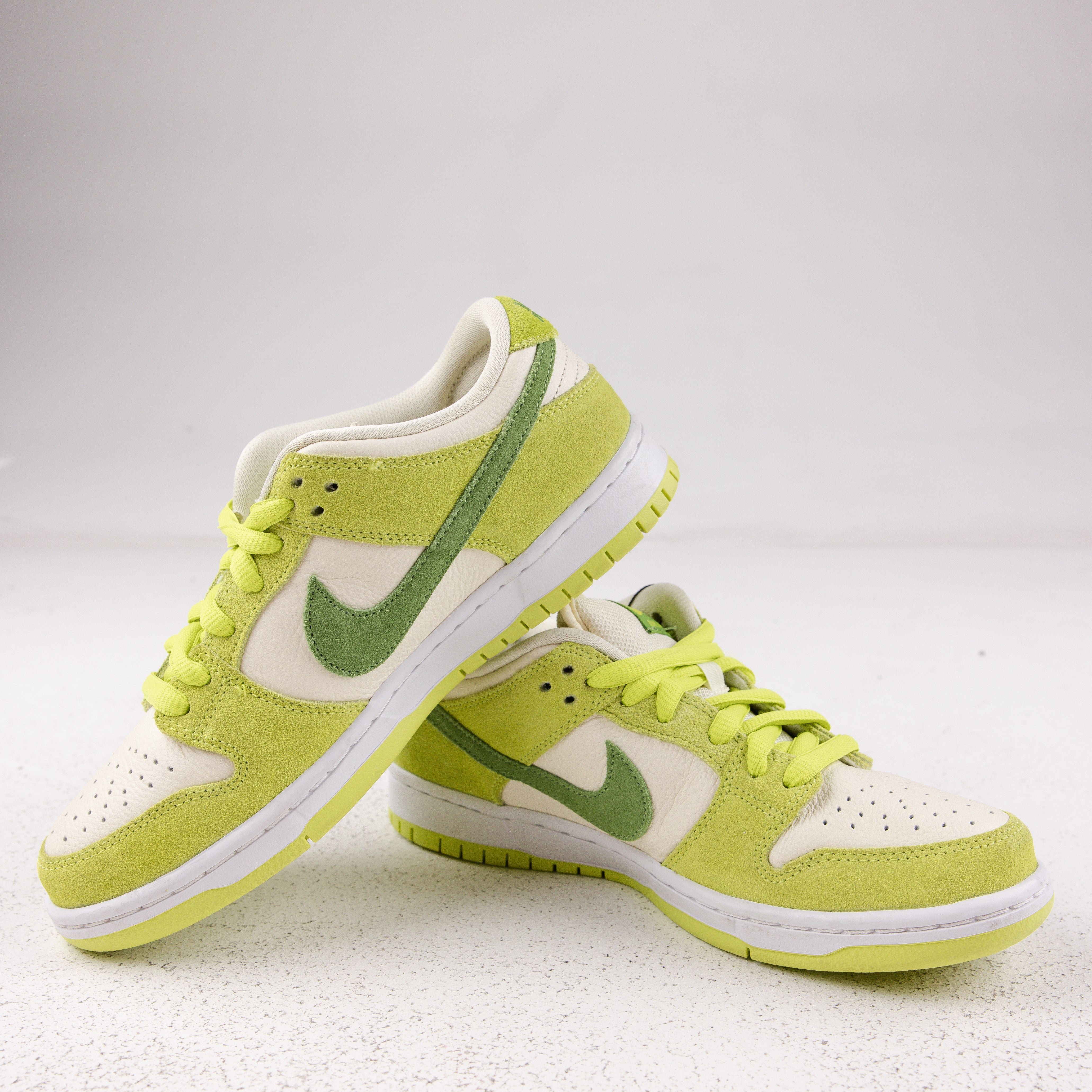 Nike SB Dunk Low Green Apple - Used - 3679