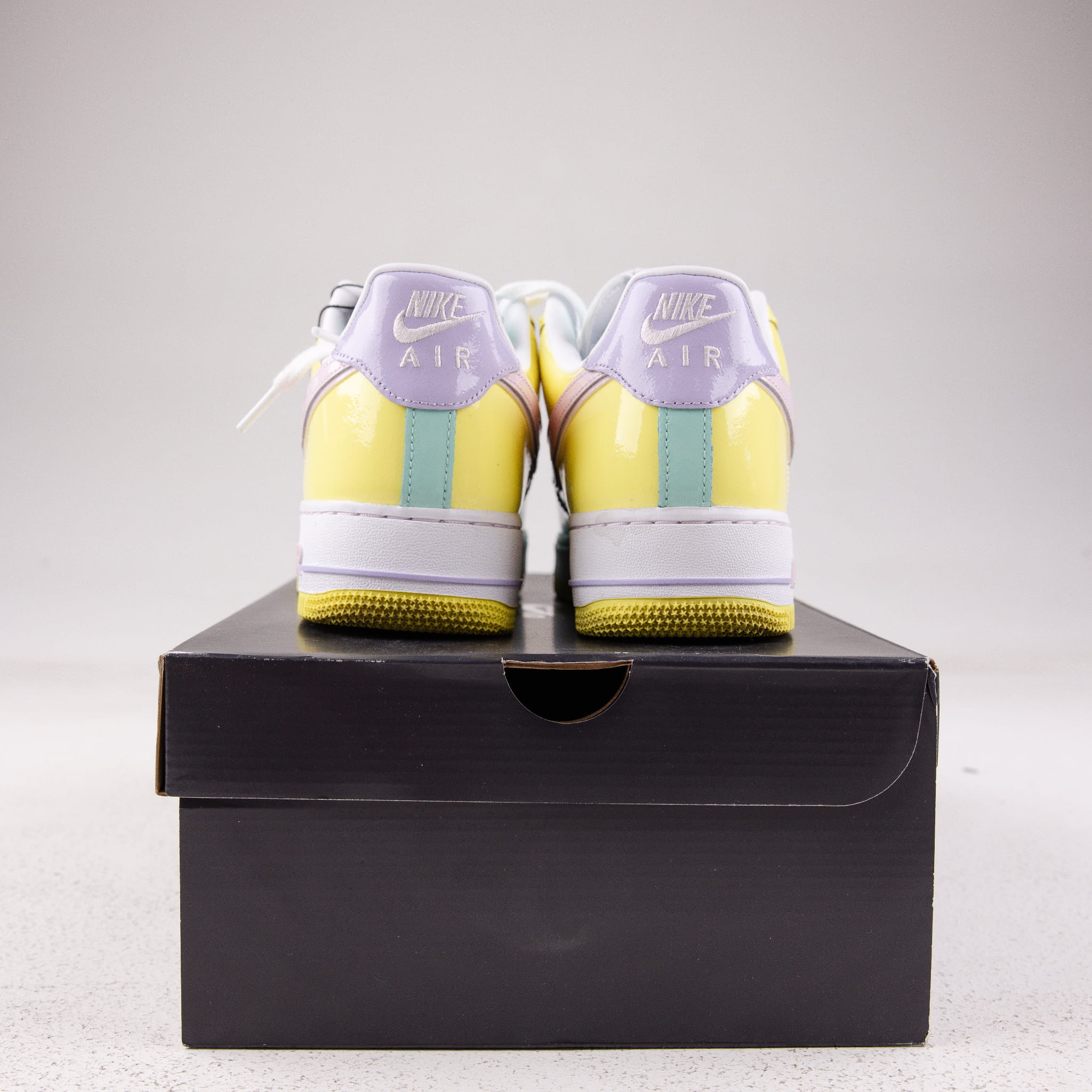 Nike Air Force 1 Low Easter (2026) - Used - 3674